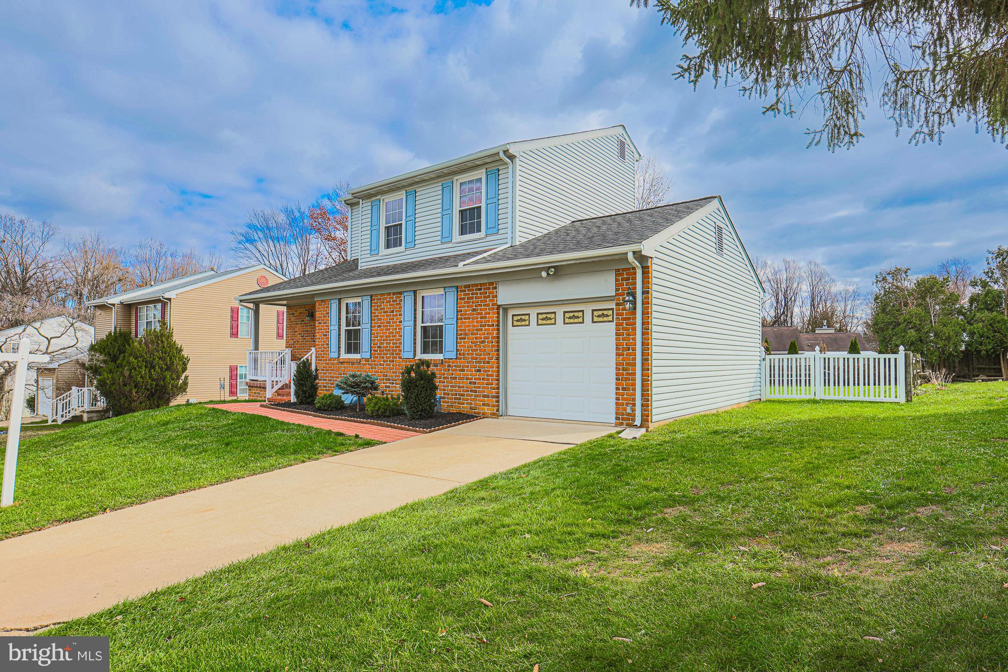 OAKS OF HARFORD - Residential