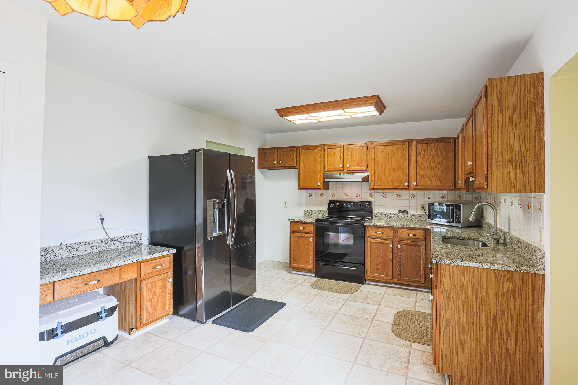 OAKS OF HARFORD - Residential