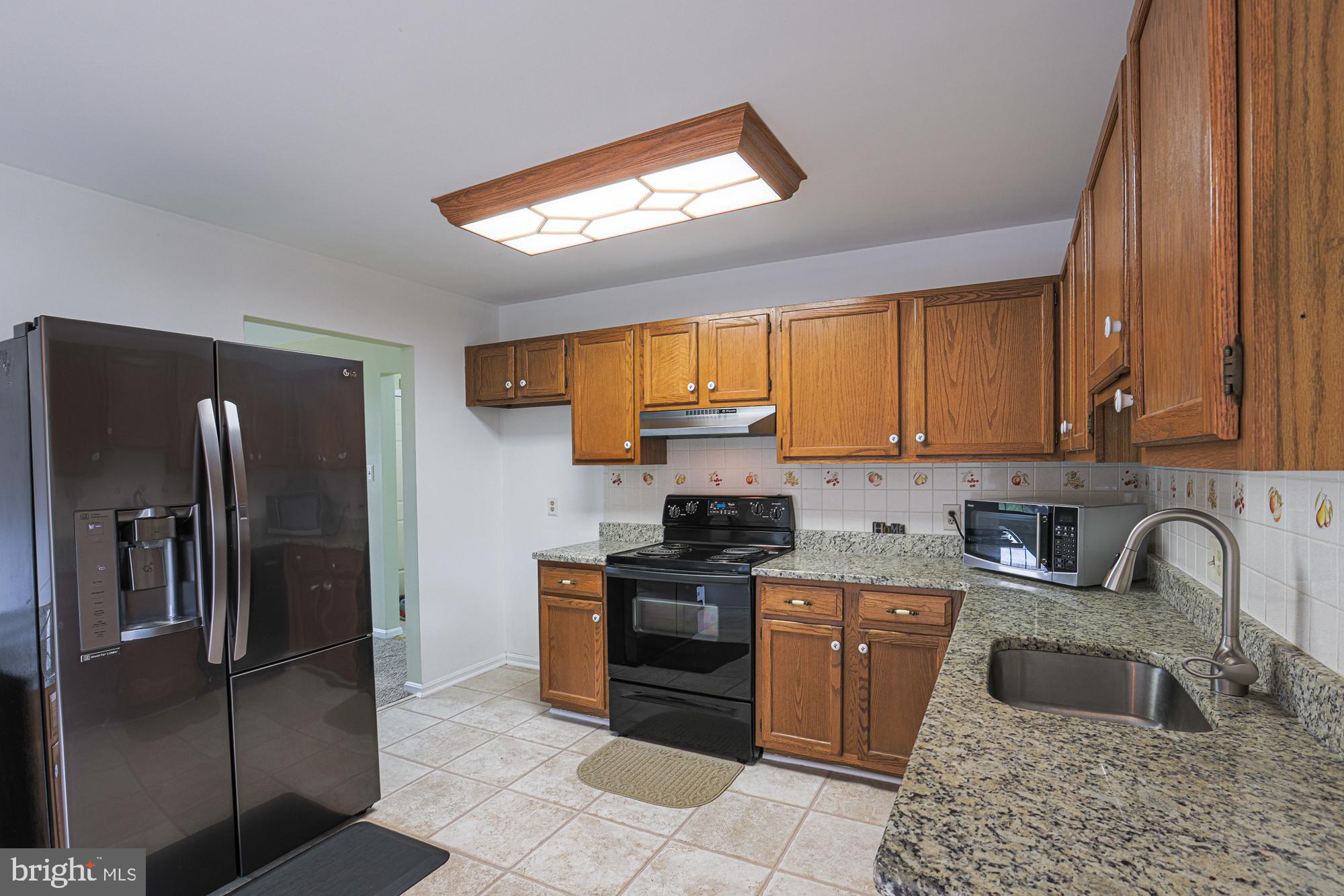 OAKS OF HARFORD - Residential