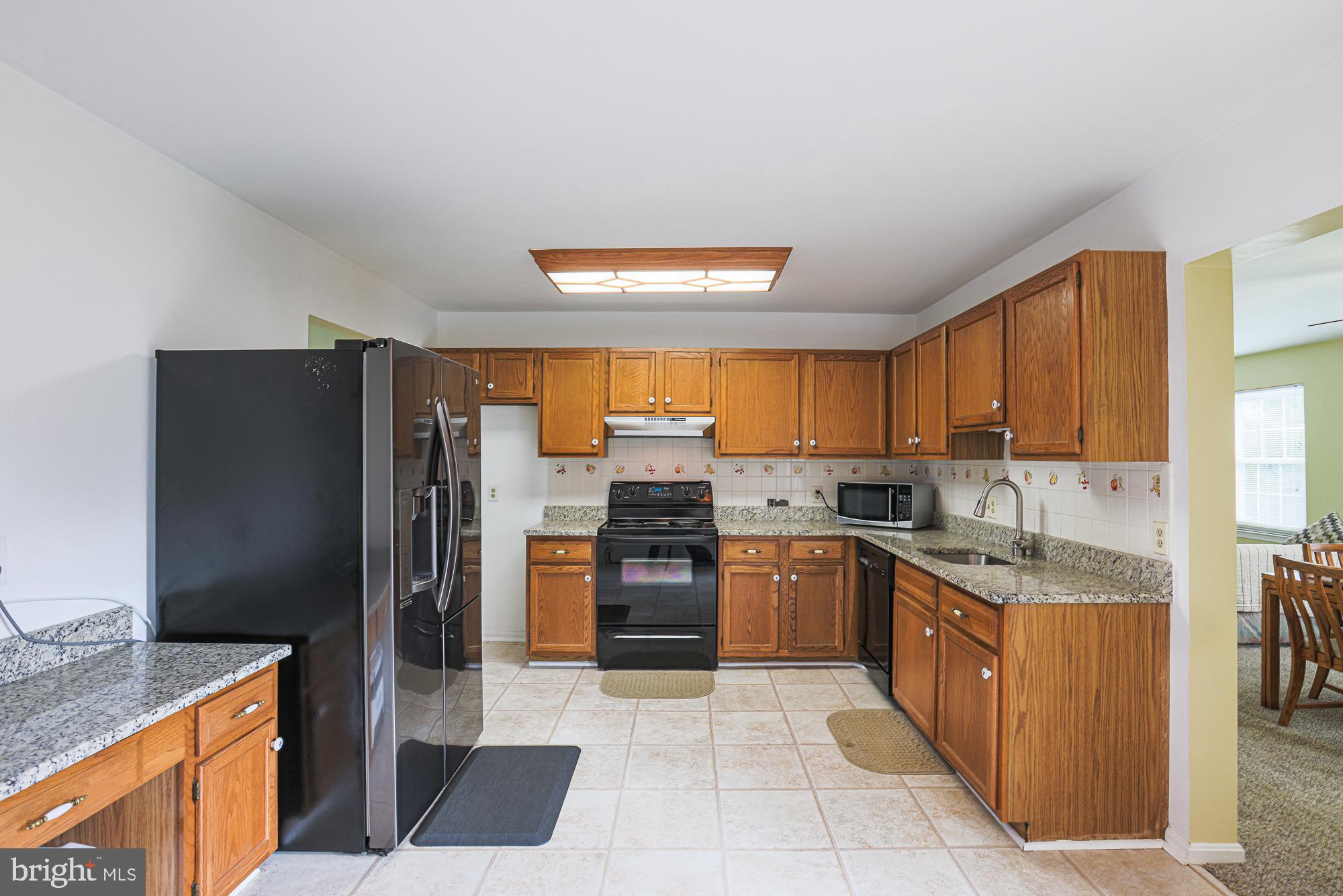 OAKS OF HARFORD - Residential