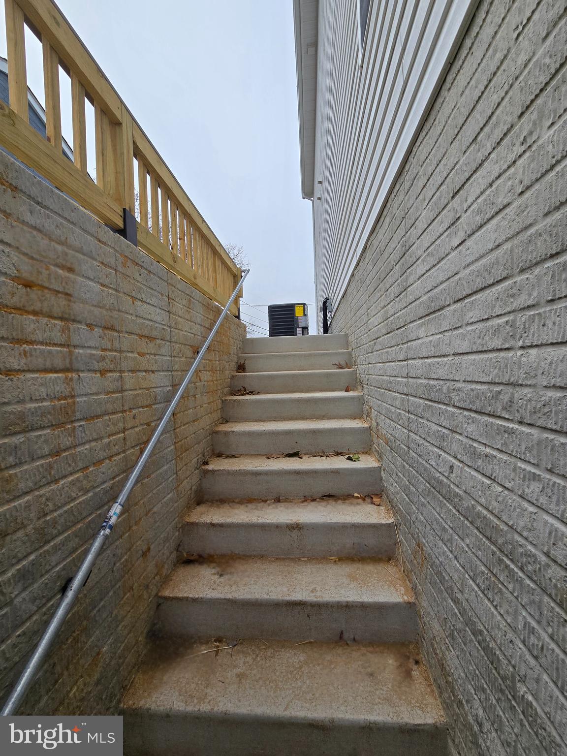 RIVIERA BEACH - Residential