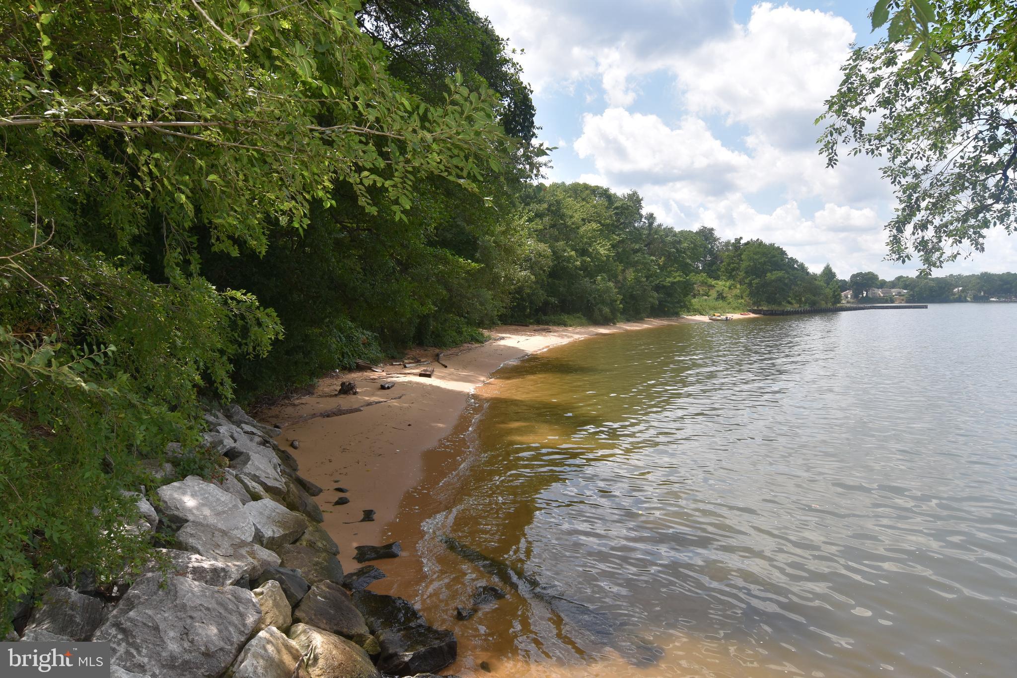 RIVIERA BEACH - Residential