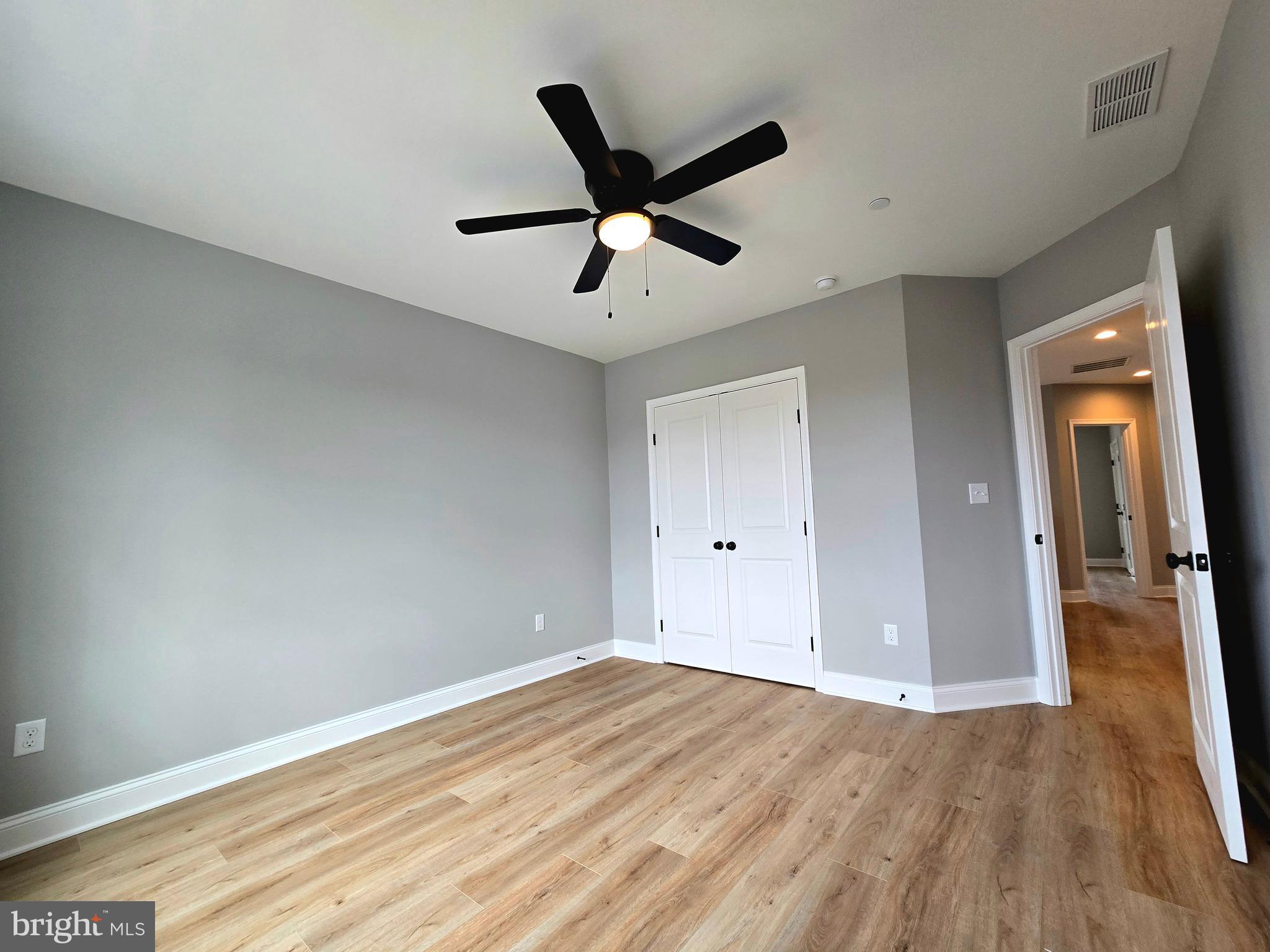 RIVIERA BEACH - Residential