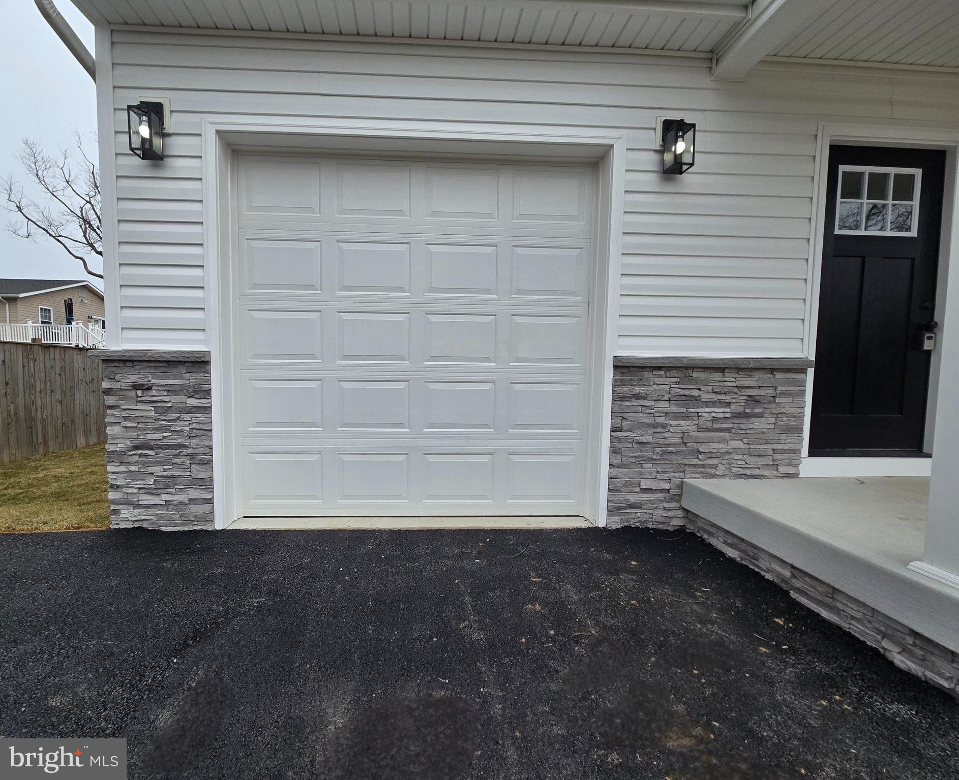 RIVIERA BEACH - Residential