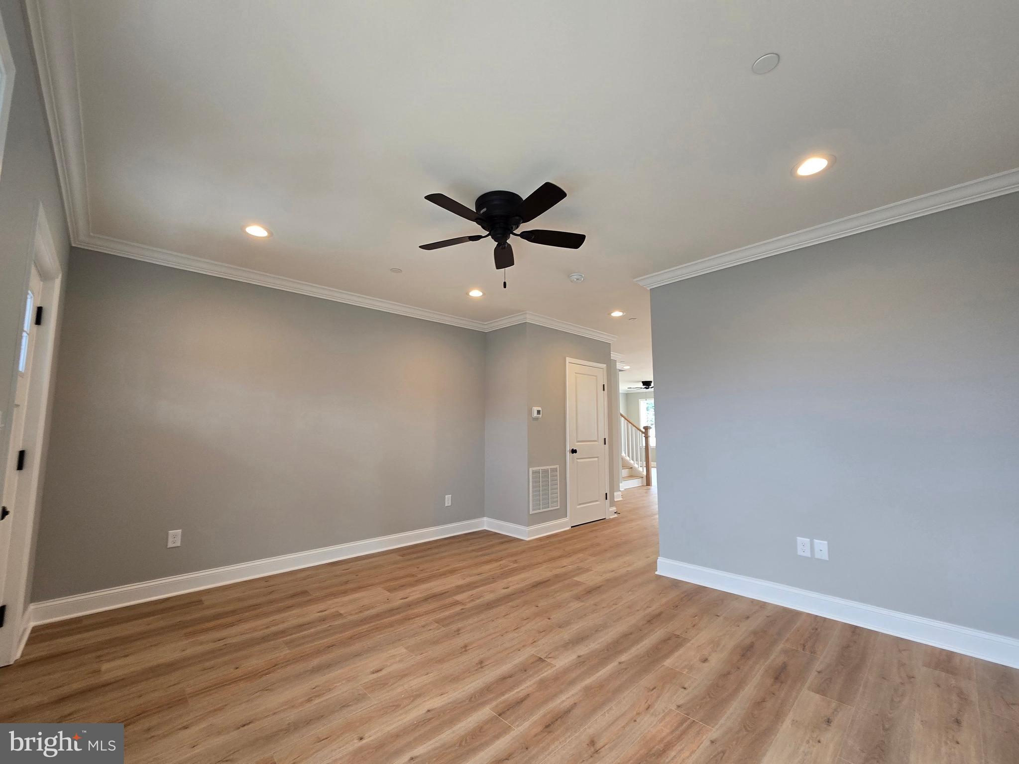 RIVIERA BEACH - Residential