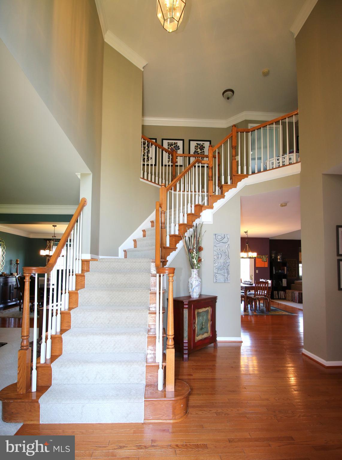 SOUTH RIDING - Residential