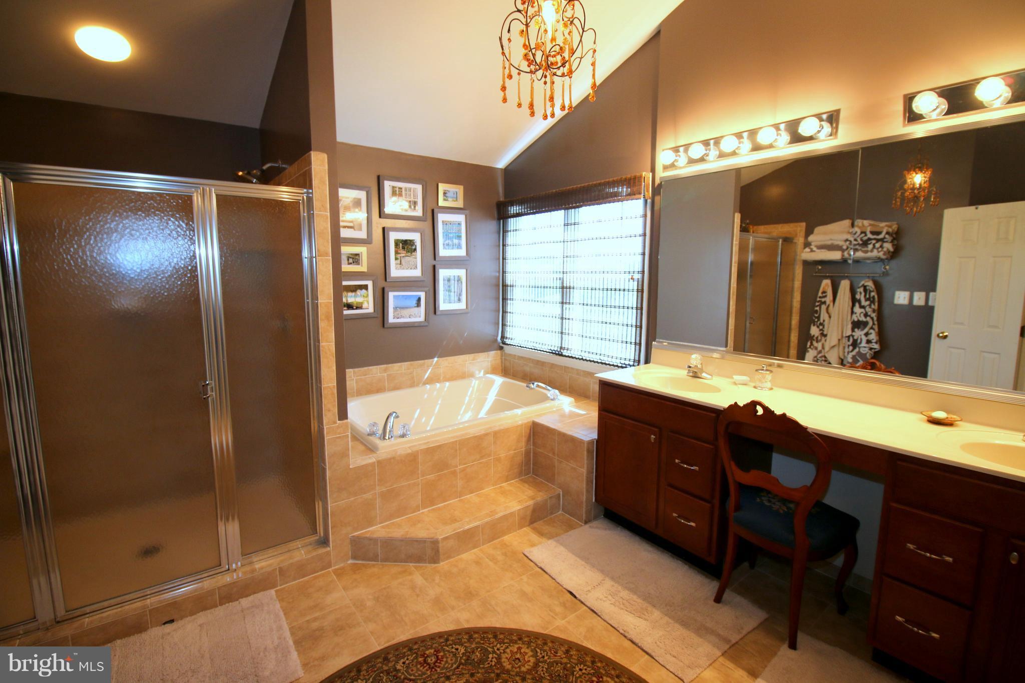 SOUTH RIDING - Residential