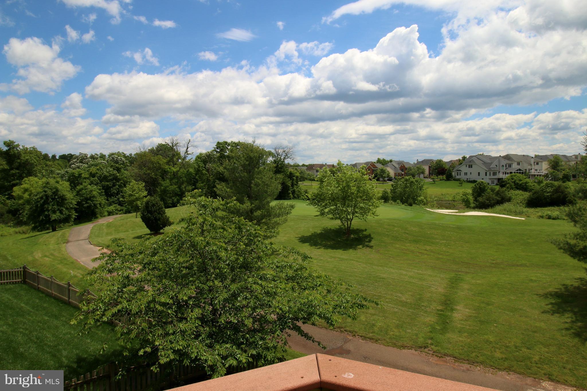 SOUTH RIDING - Residential