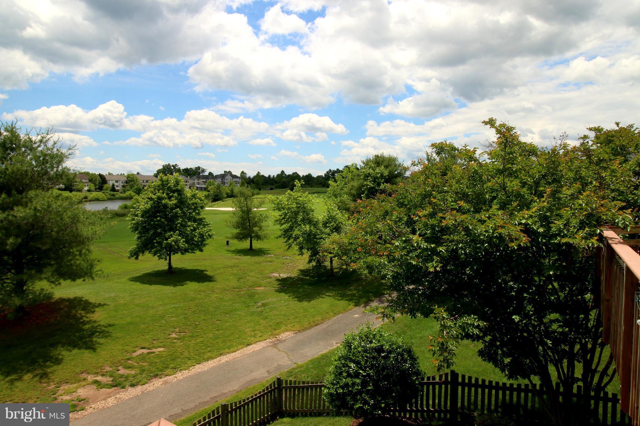 SOUTH RIDING - Residential