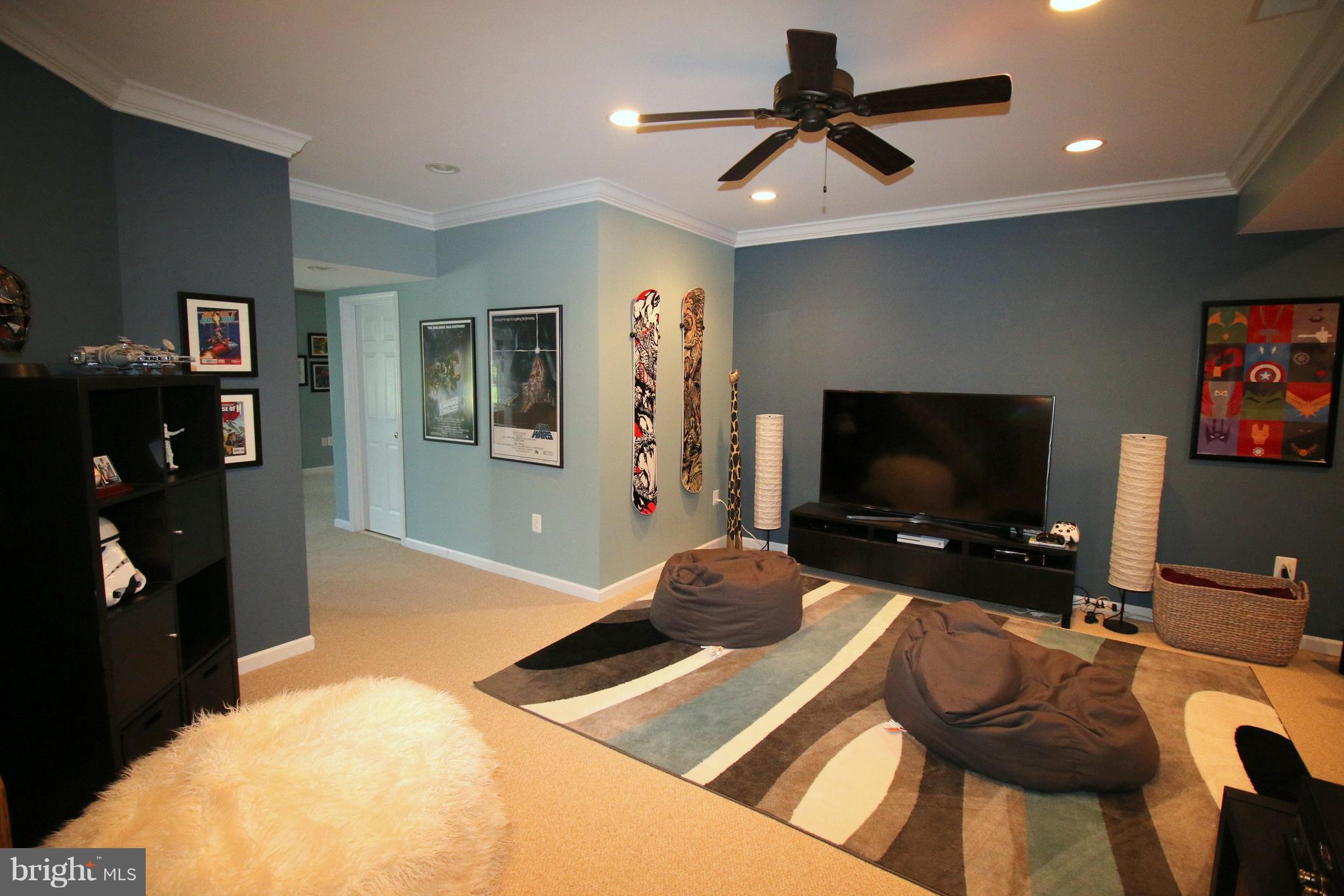 SOUTH RIDING - Residential