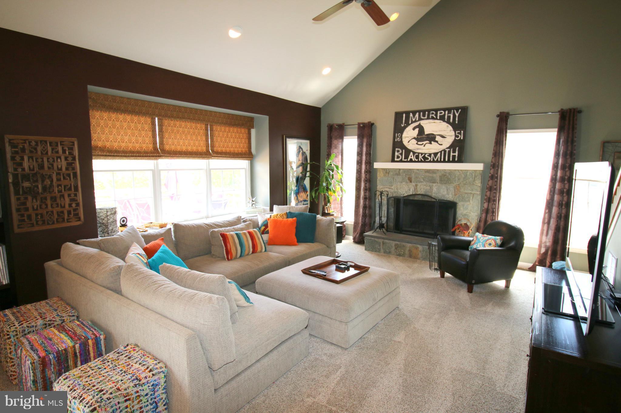 SOUTH RIDING - Residential