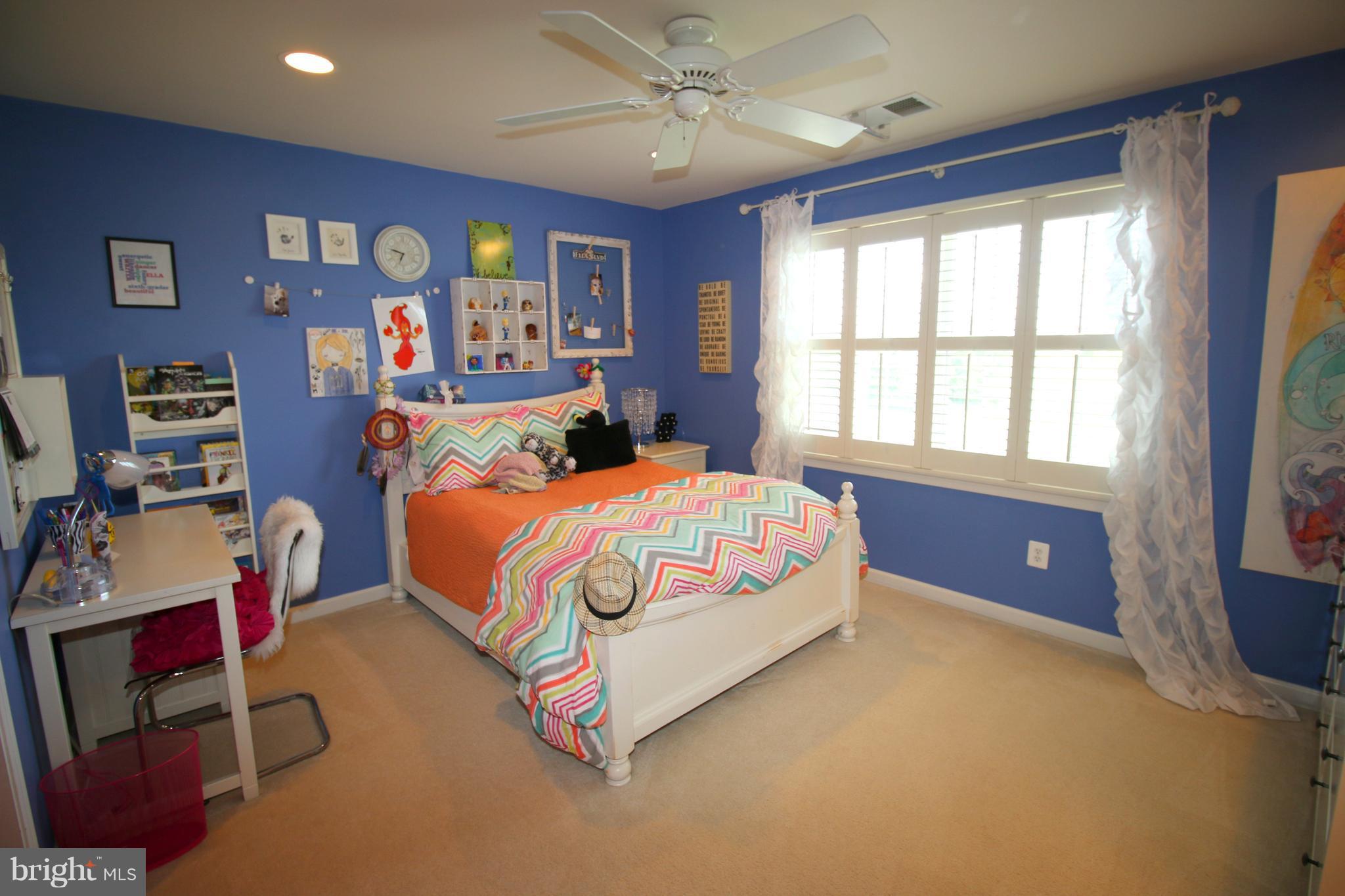 SOUTH RIDING - Residential