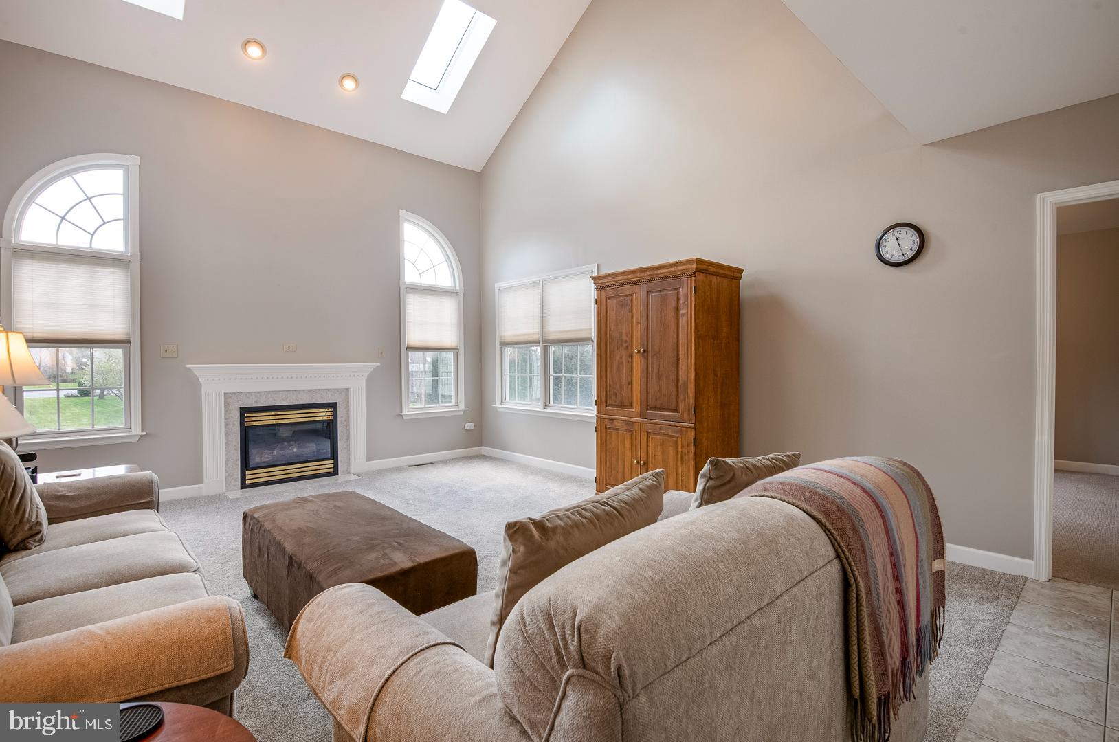 WOODS EDGE - Residential