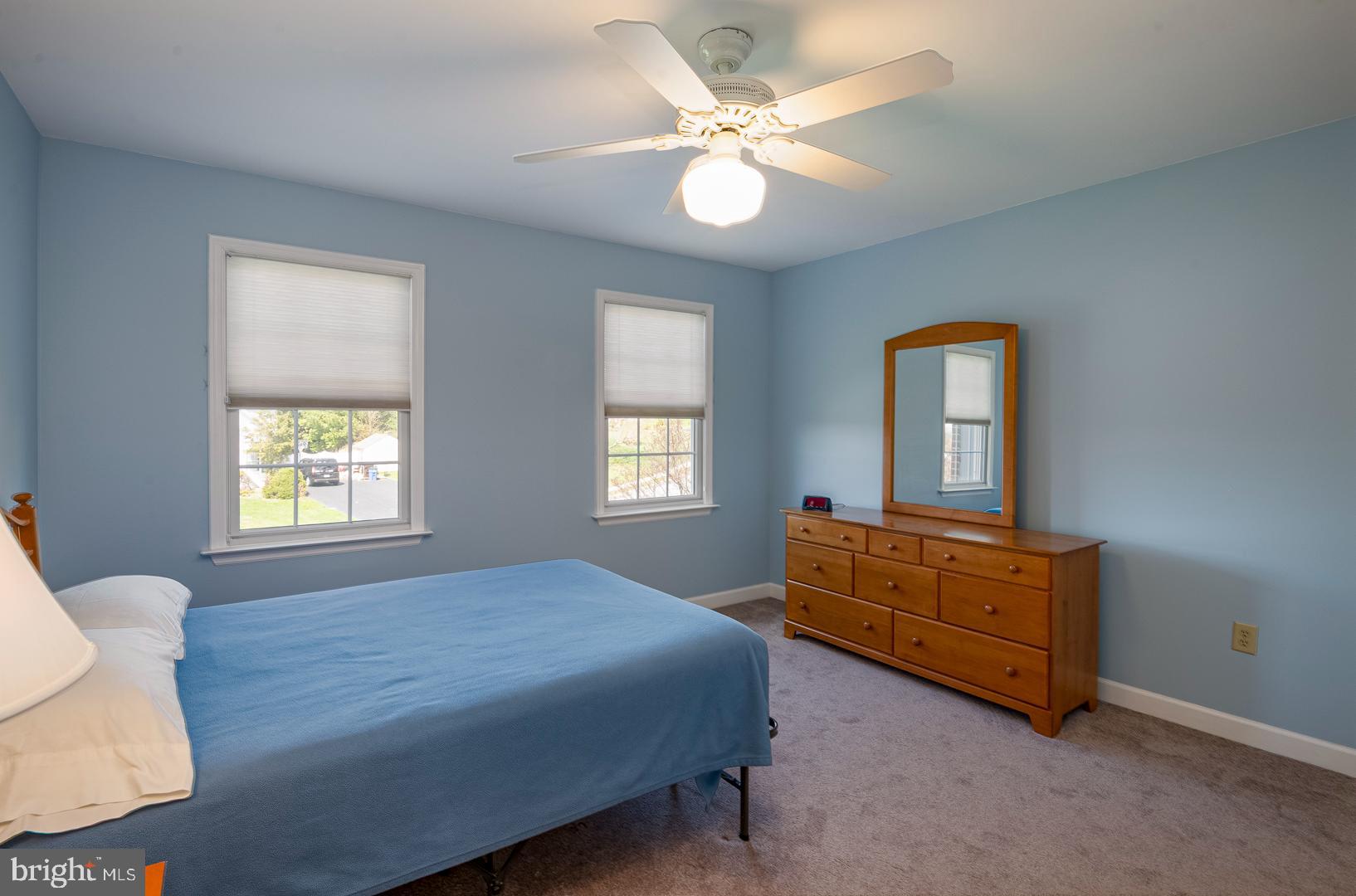 WOODS EDGE - Residential