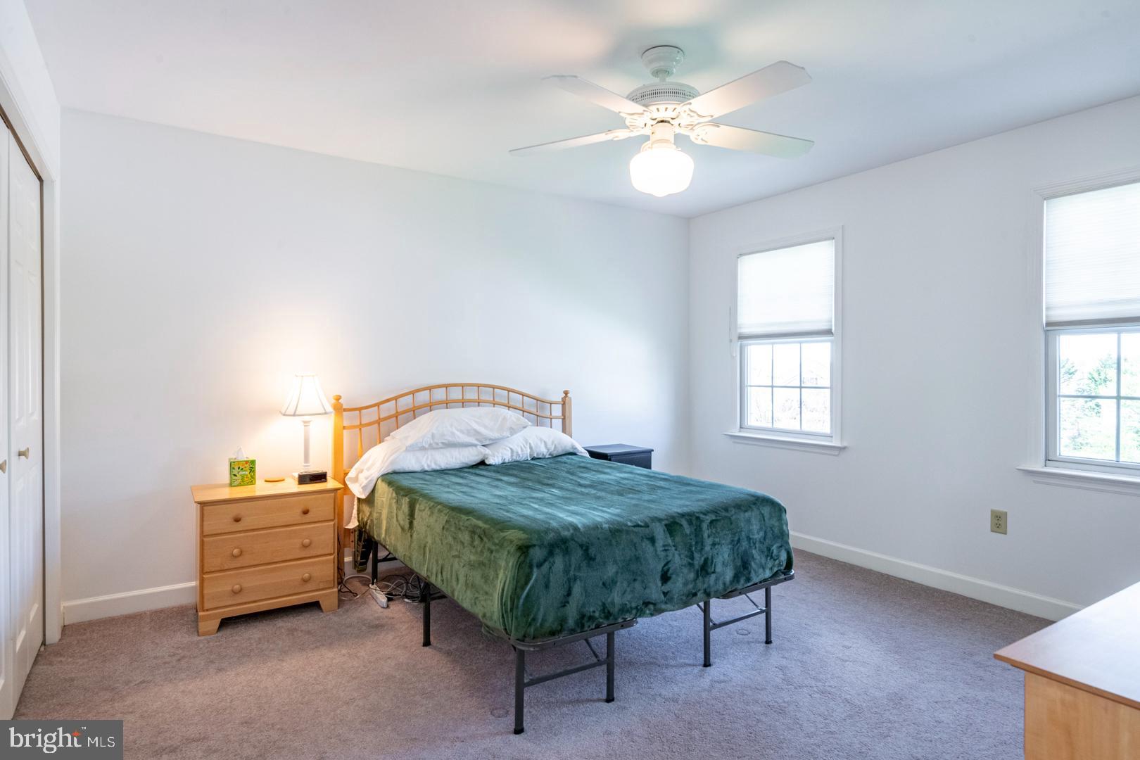 WOODS EDGE - Residential