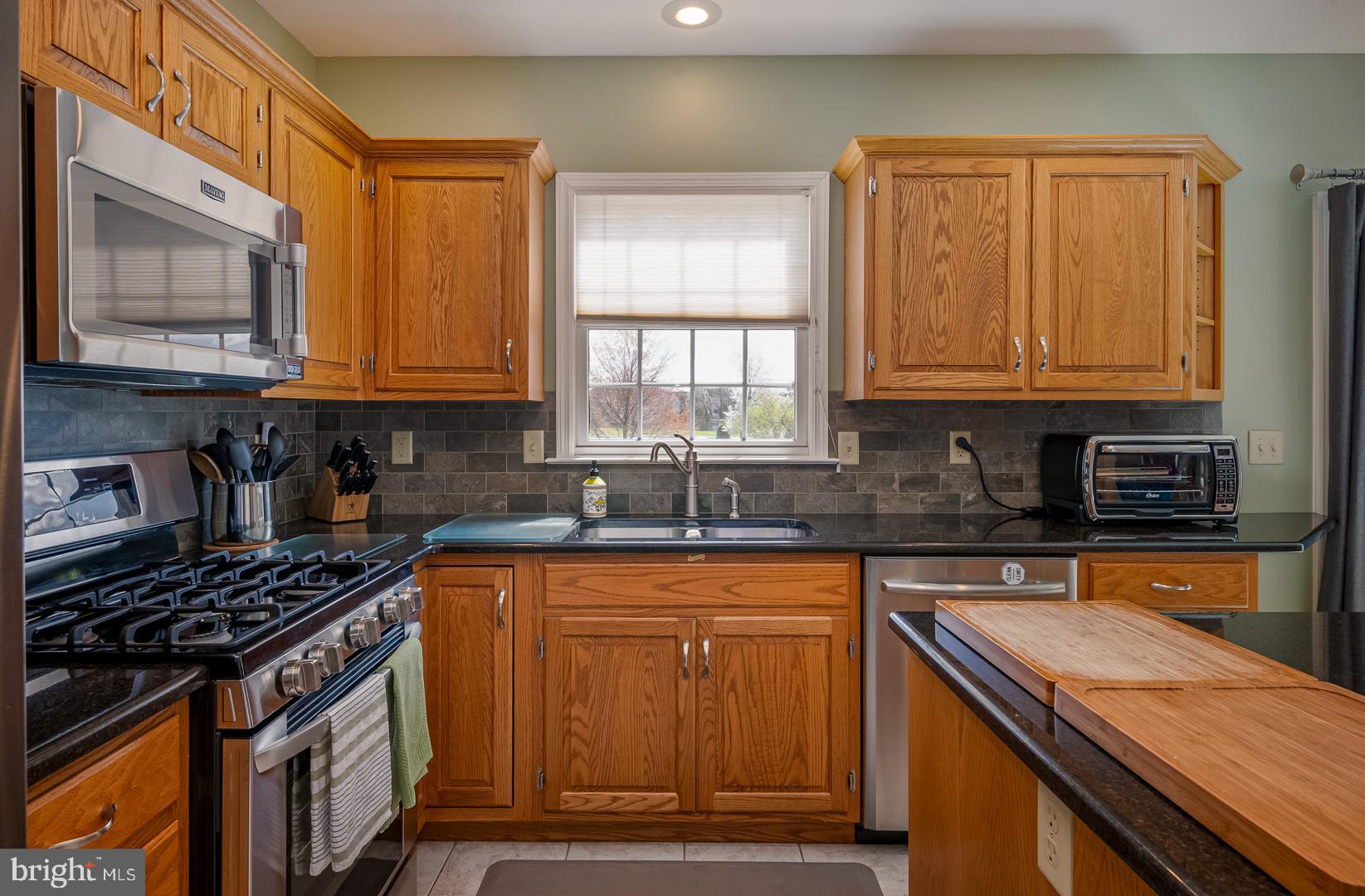 WOODS EDGE - Residential