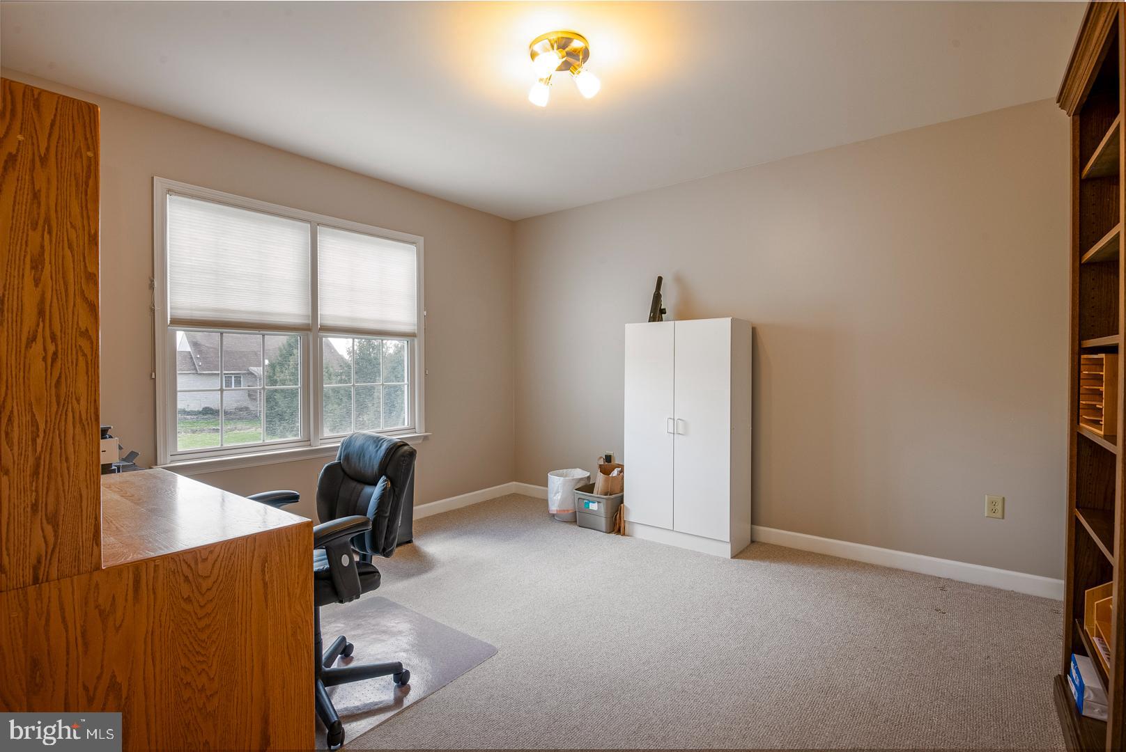 WOODS EDGE - Residential