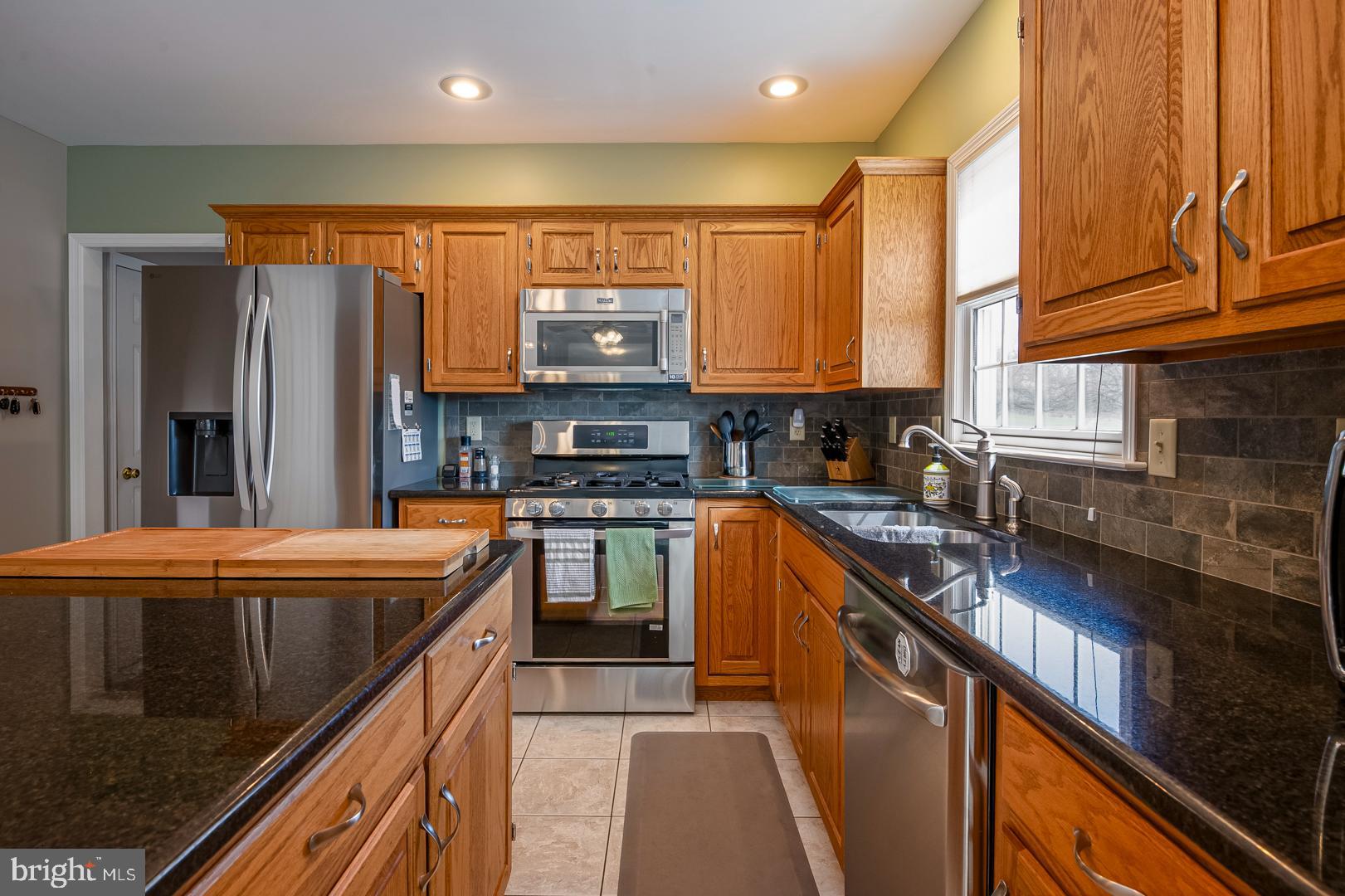 WOODS EDGE - Residential