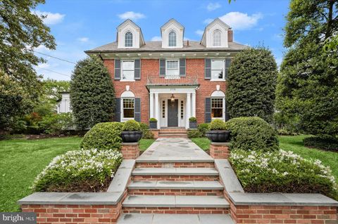 2720 35TH PLACE NW WASHINGTON DC 20007