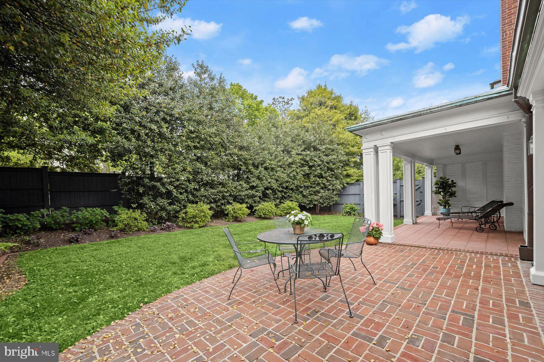 2720 35TH PLACE NW