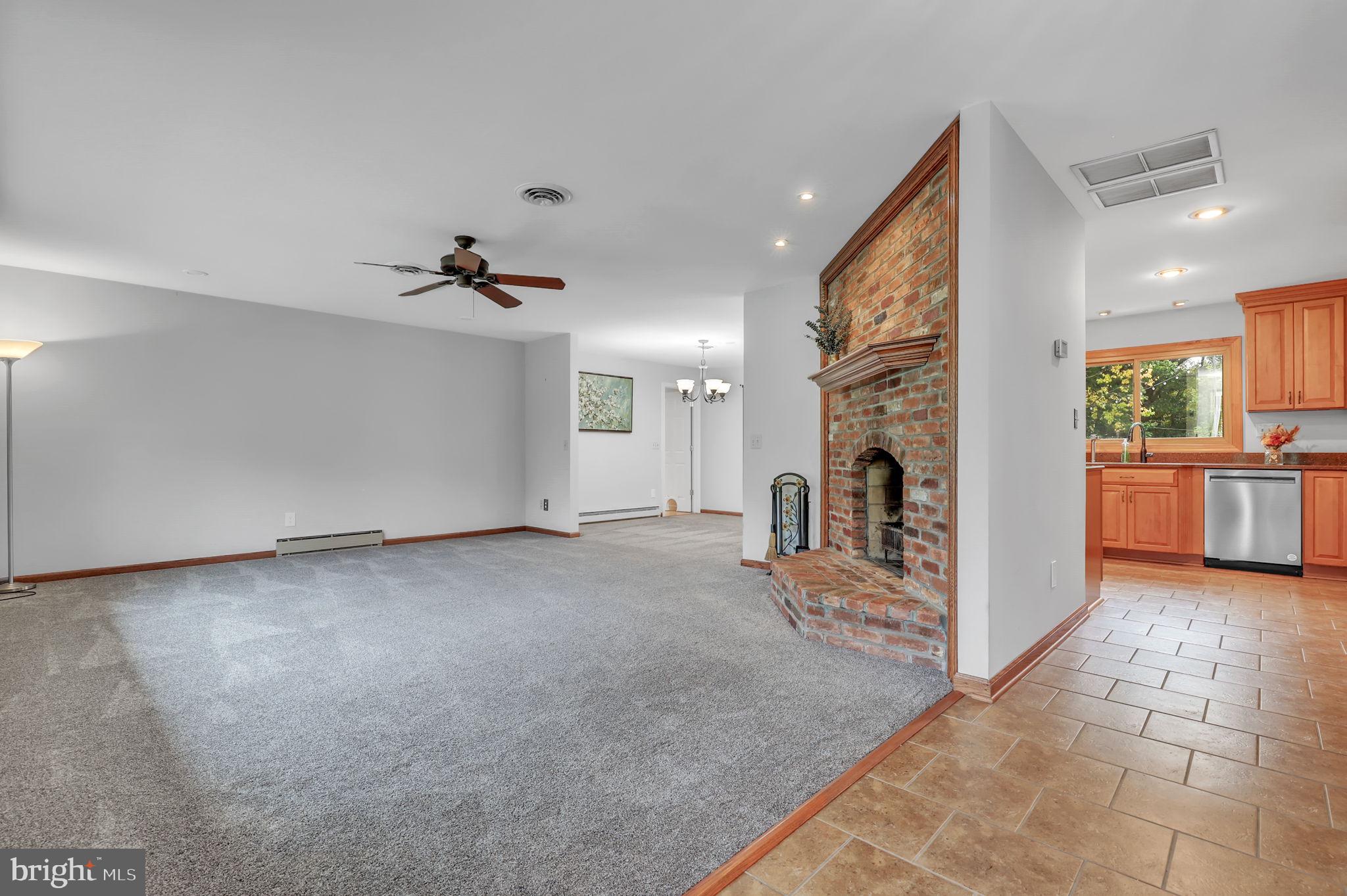 6905 SUMMERSWOOD DRIVE