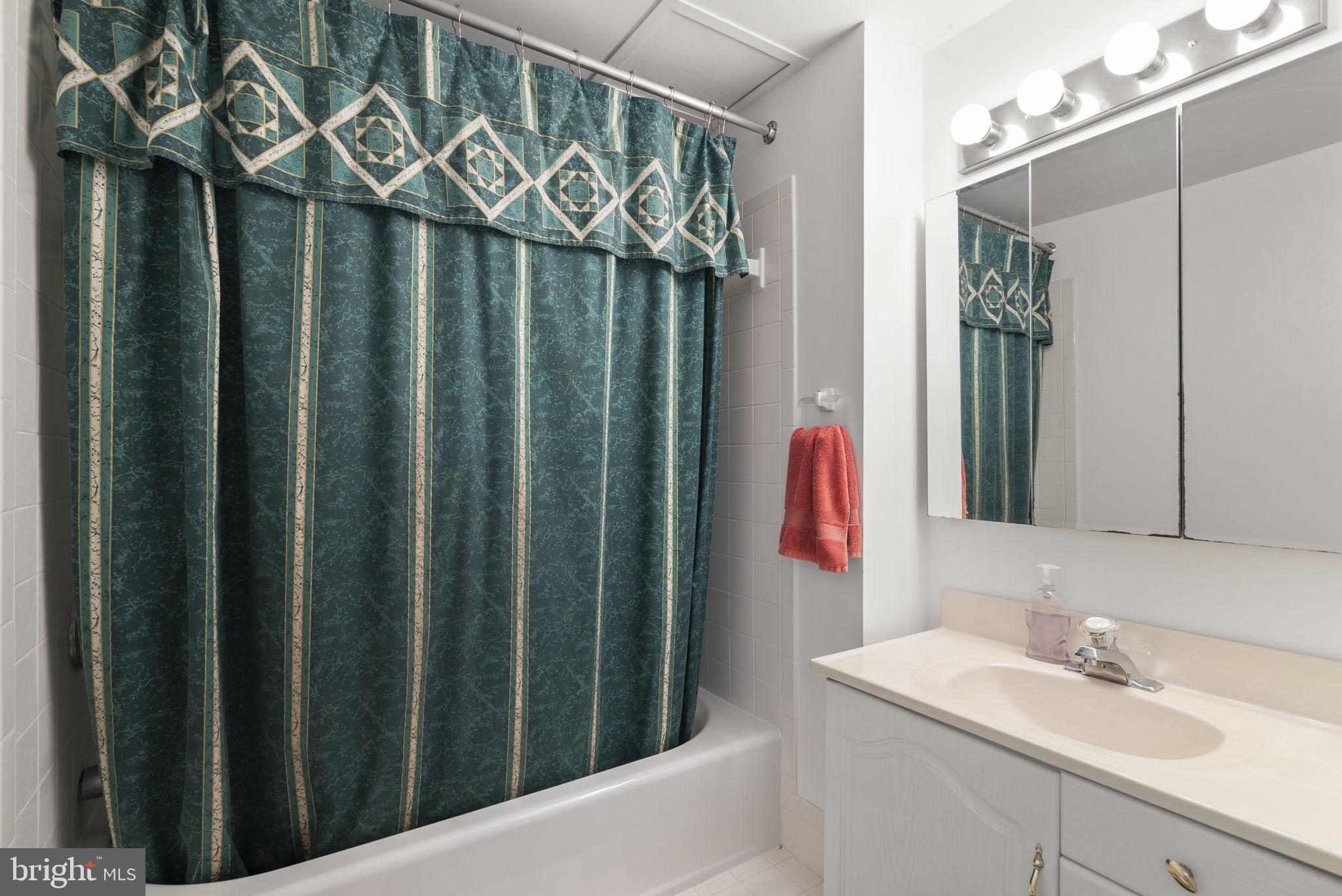 BRIARS ACRES - Residential