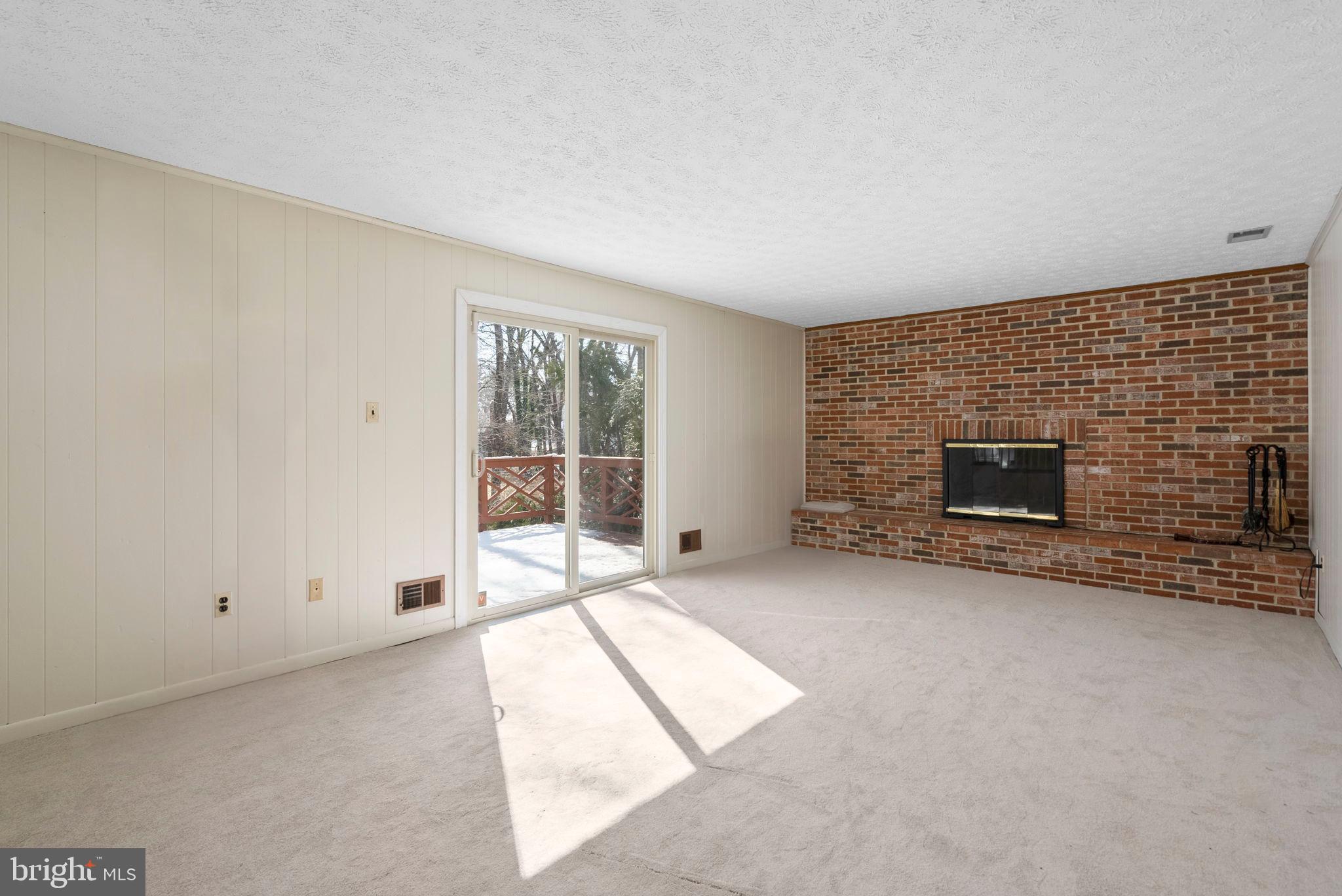 BRIARS ACRES - Residential