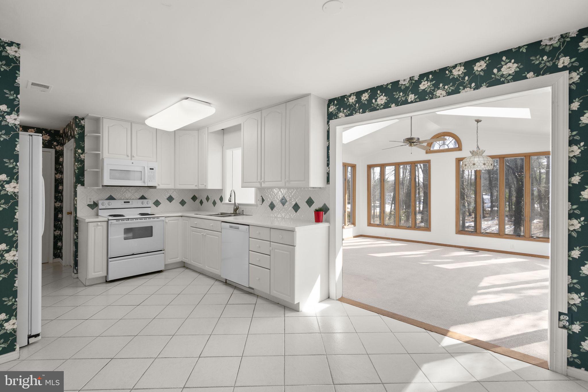 BRIARS ACRES - Residential