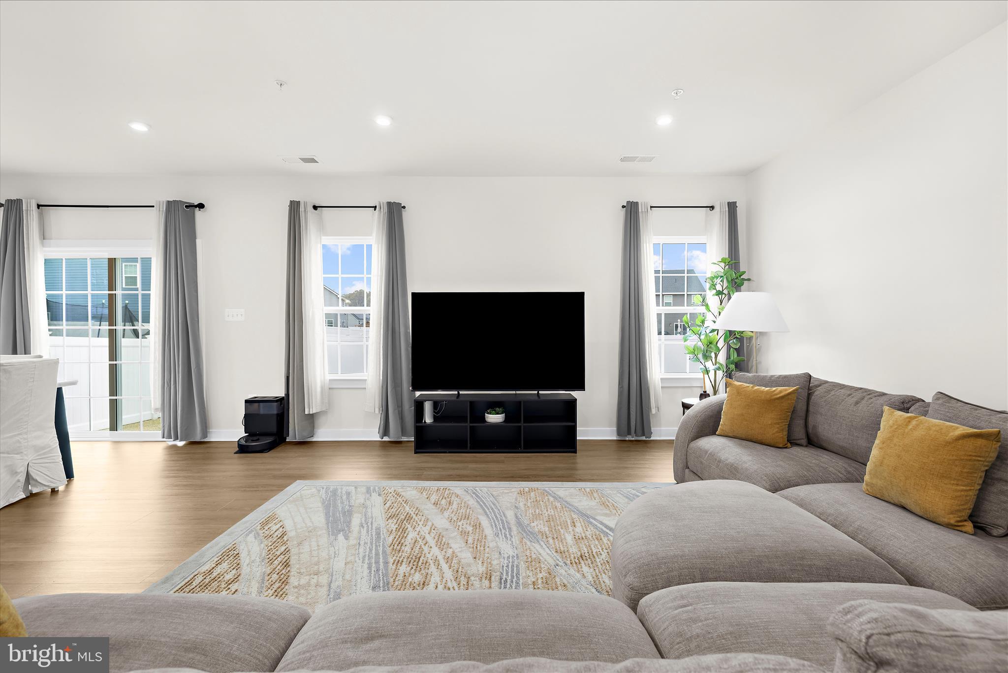 PERRY'S RETREAT - Residential