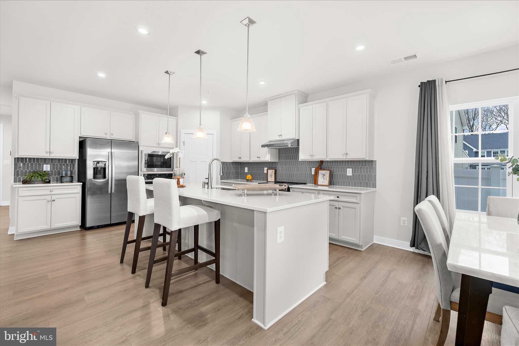 PERRY'S RETREAT - Residential