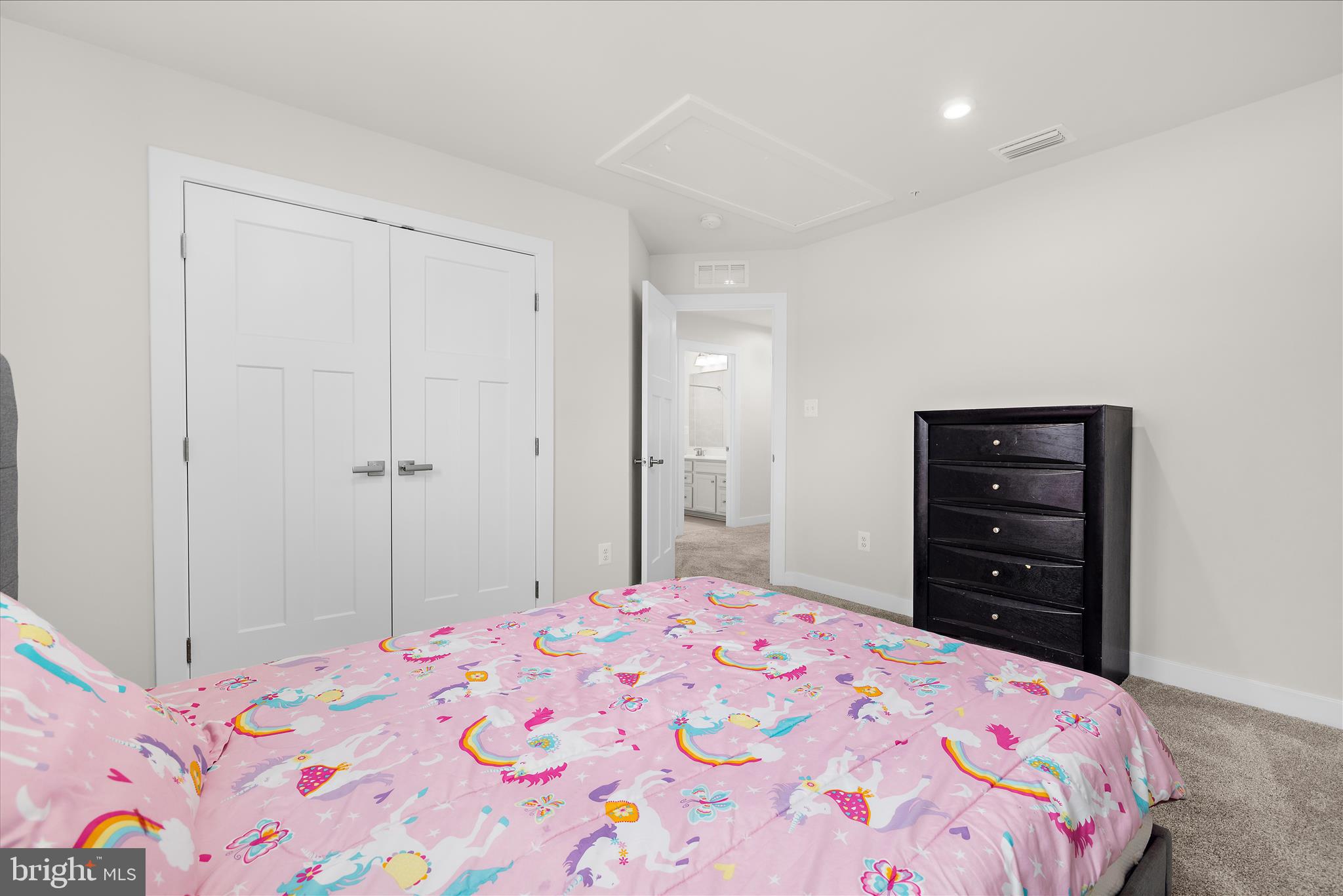 PERRY'S RETREAT - Residential