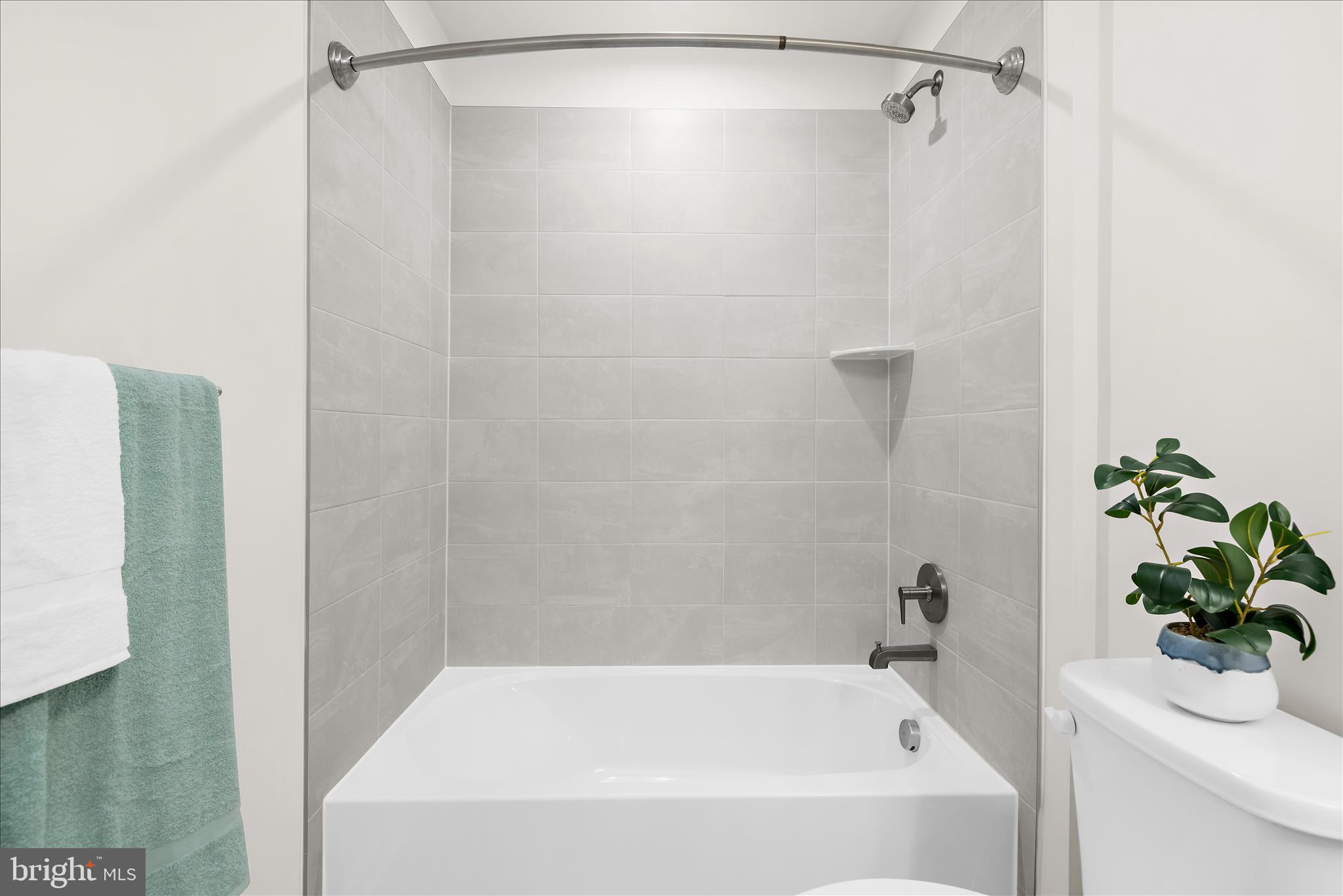 PERRY'S RETREAT - Residential