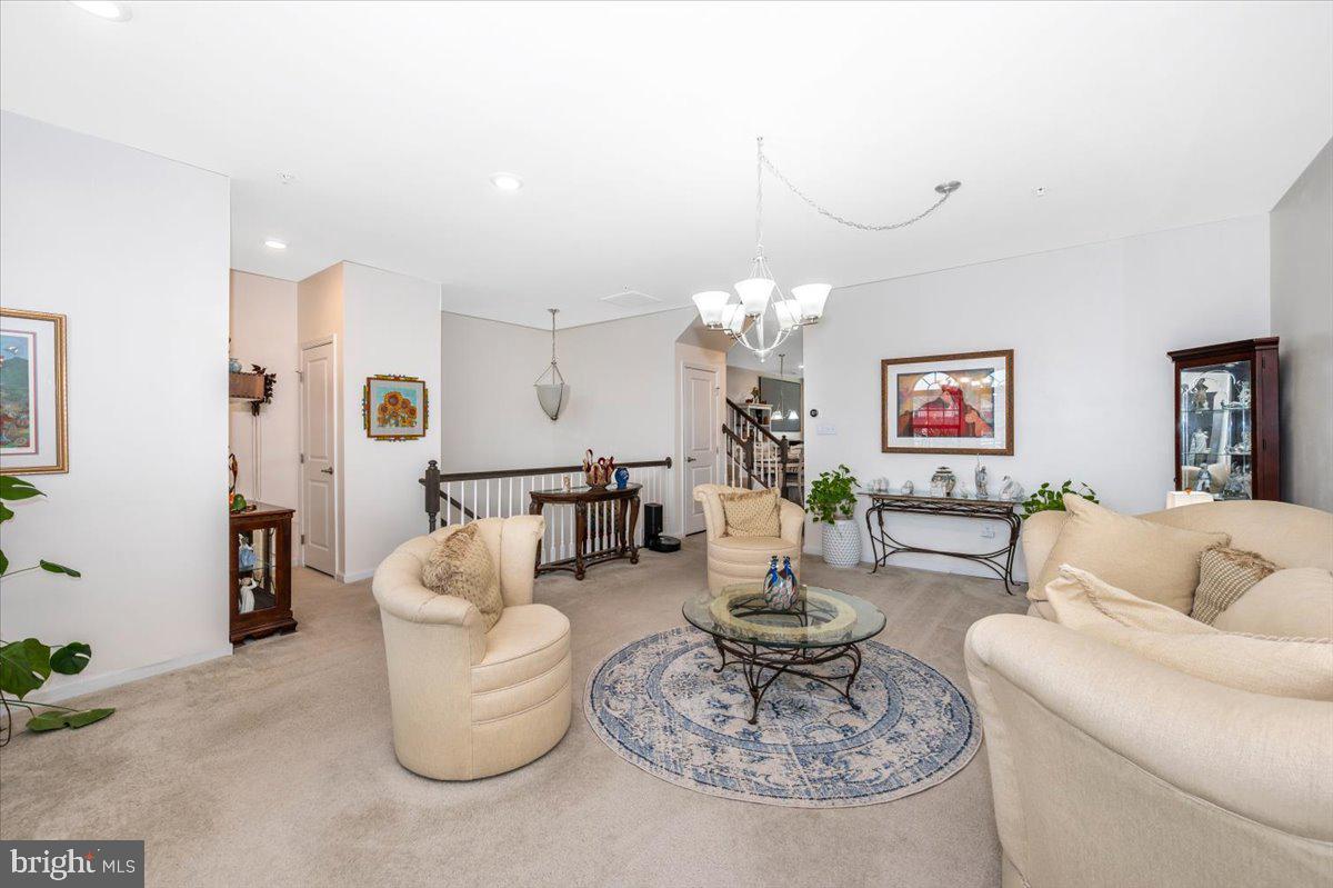 22031 BROADWAY AVENUE 401D