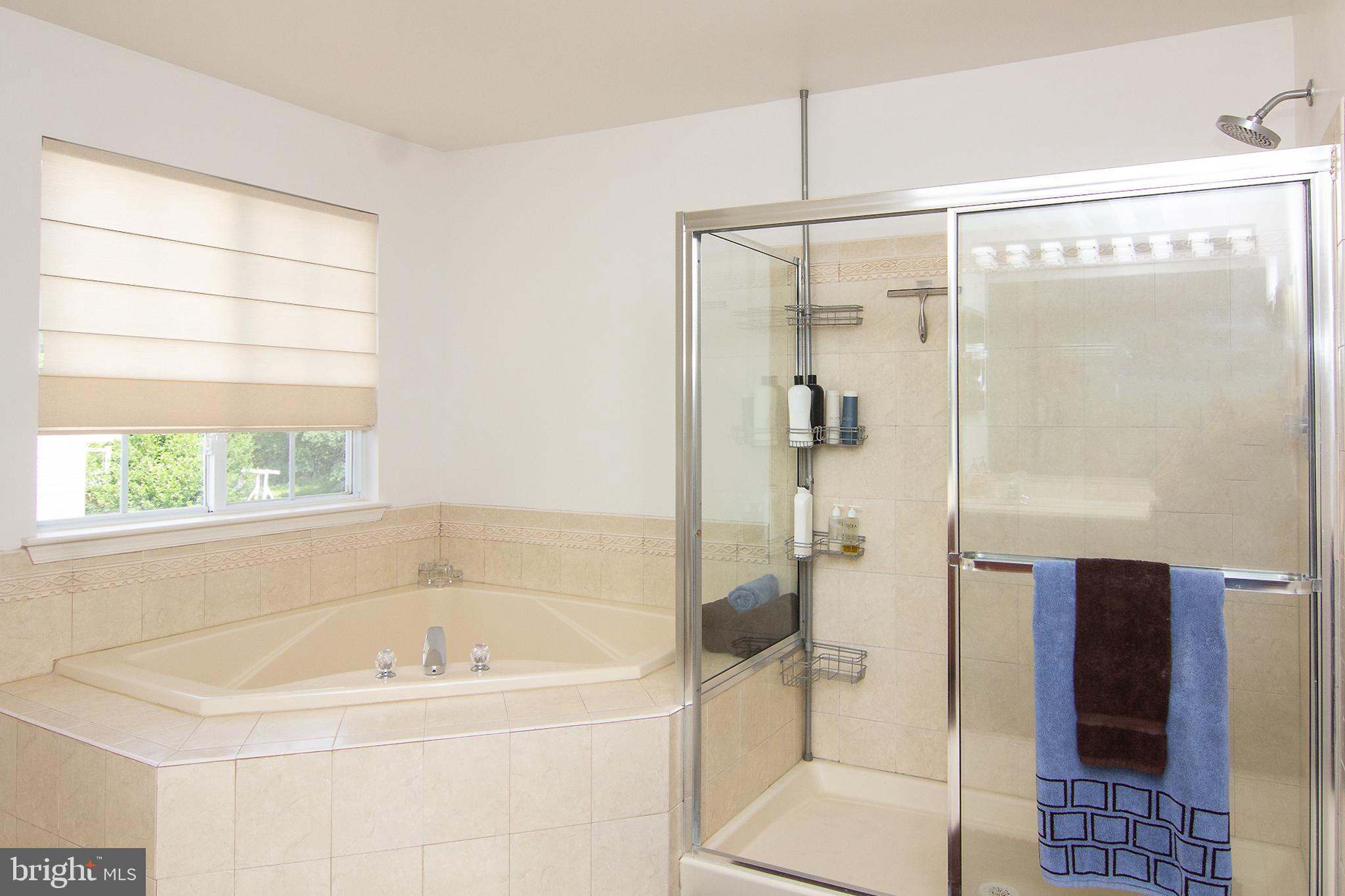 WOODSYDE ESTATES - Residential