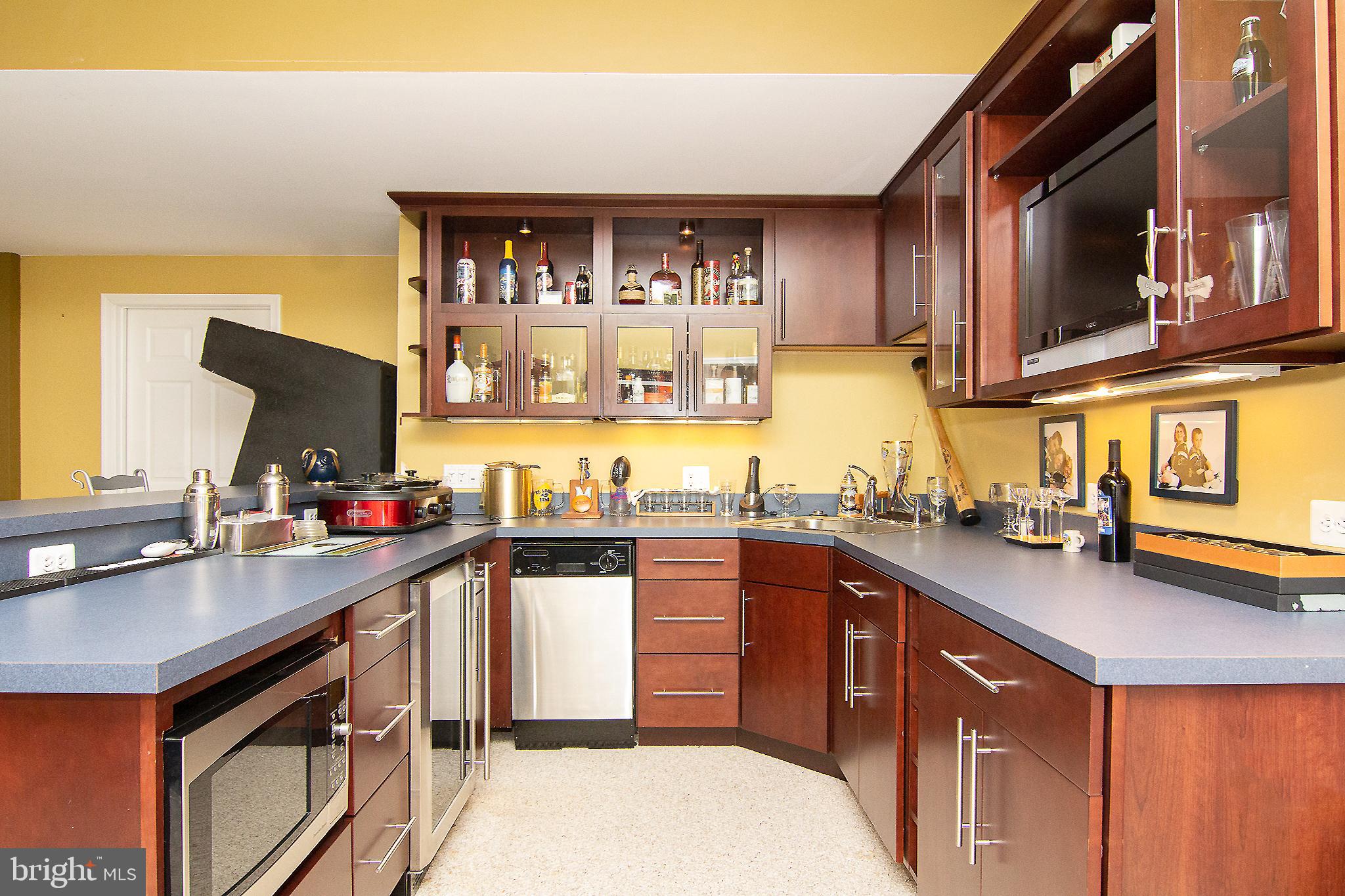 WOODSYDE ESTATES - Residential