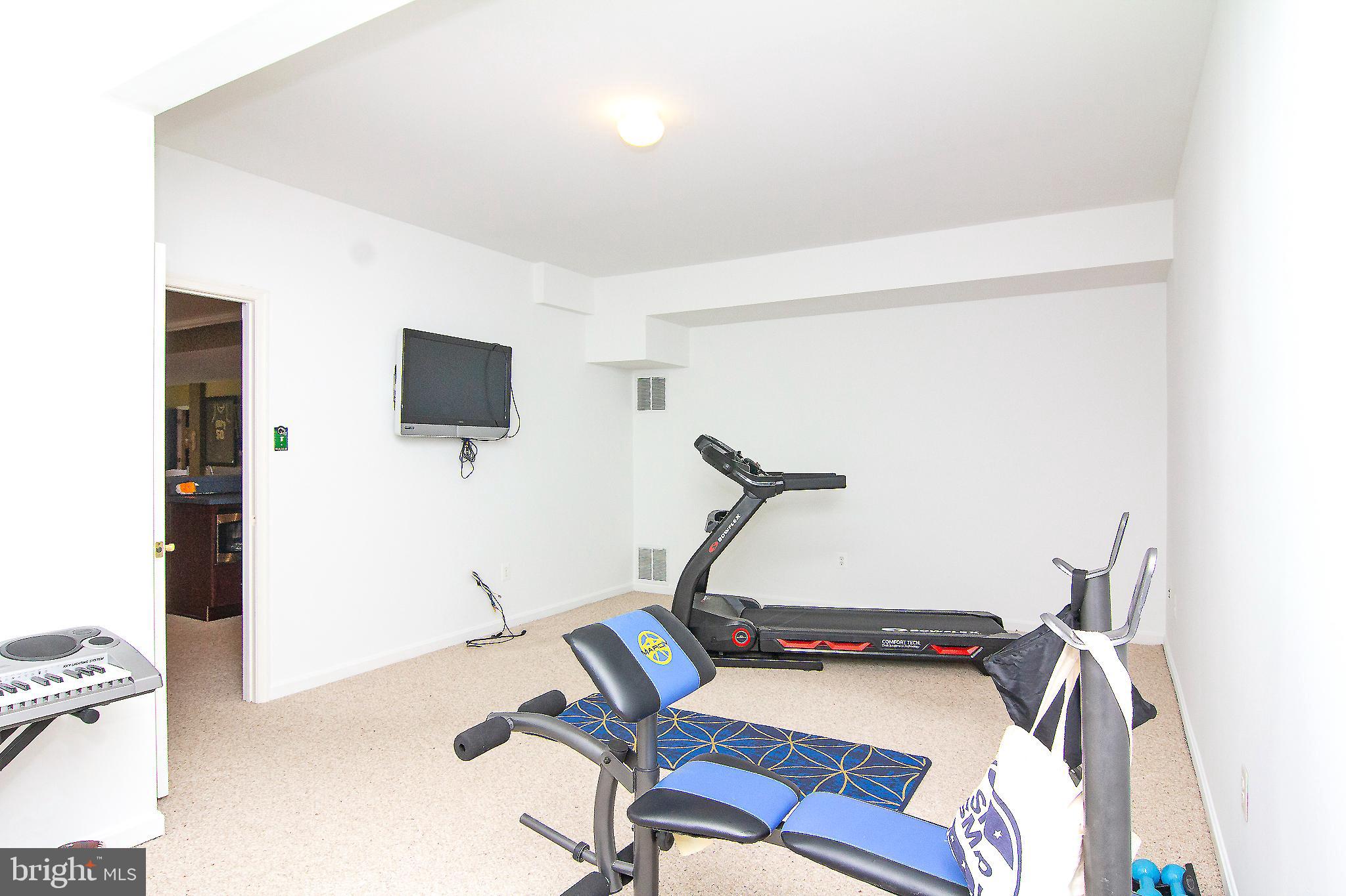 WOODSYDE ESTATES - Residential