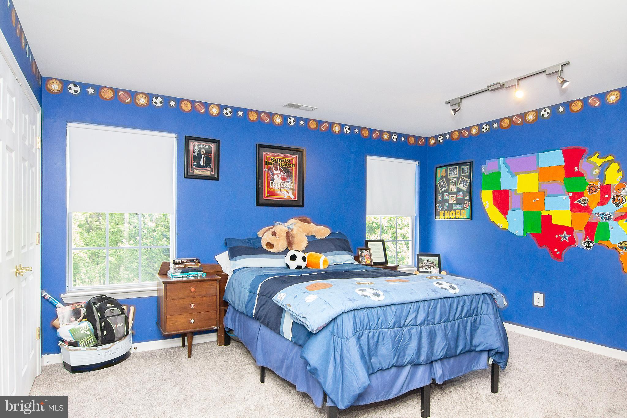 WOODSYDE ESTATES - Residential