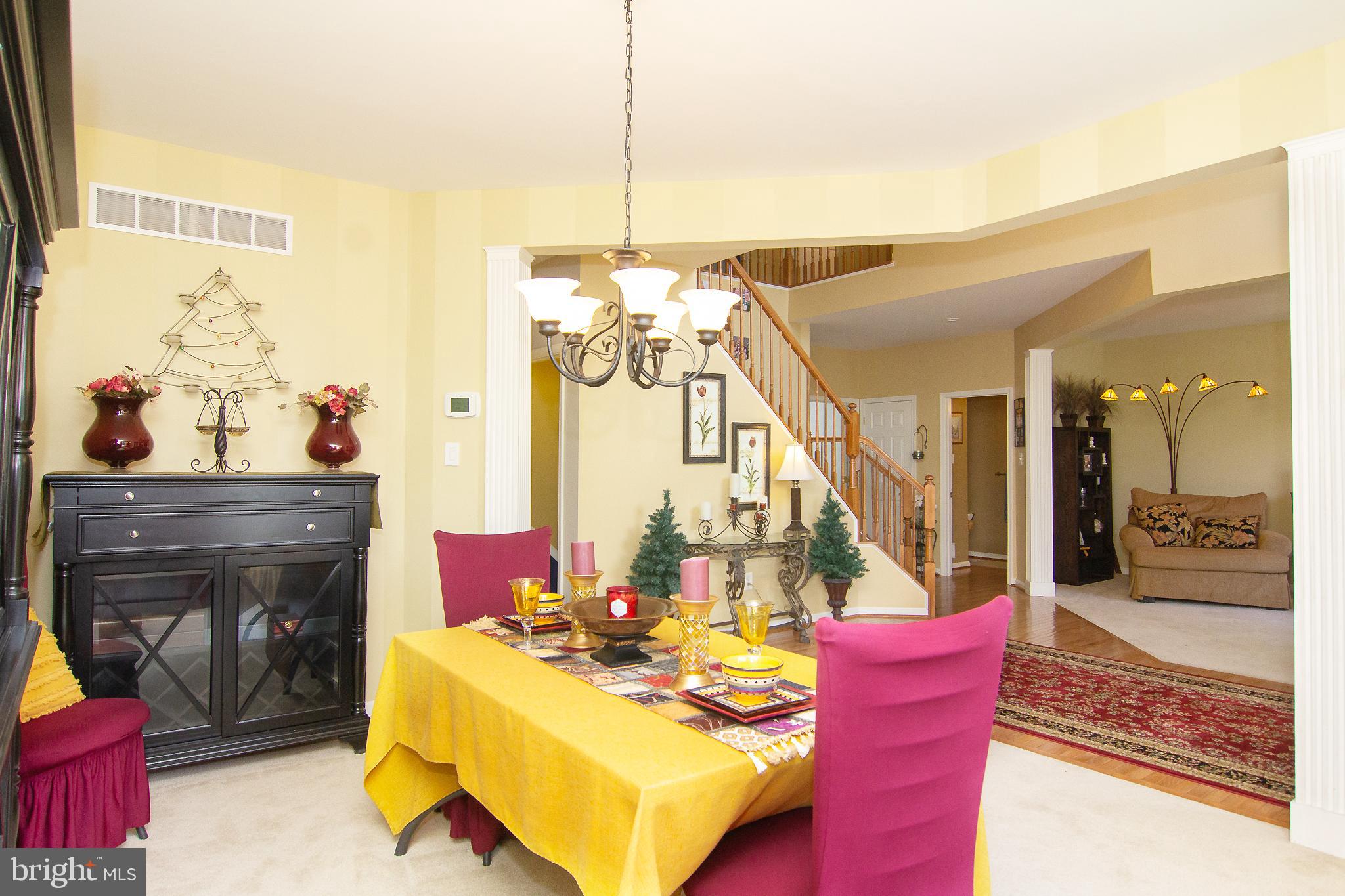 WOODSYDE ESTATES - Residential