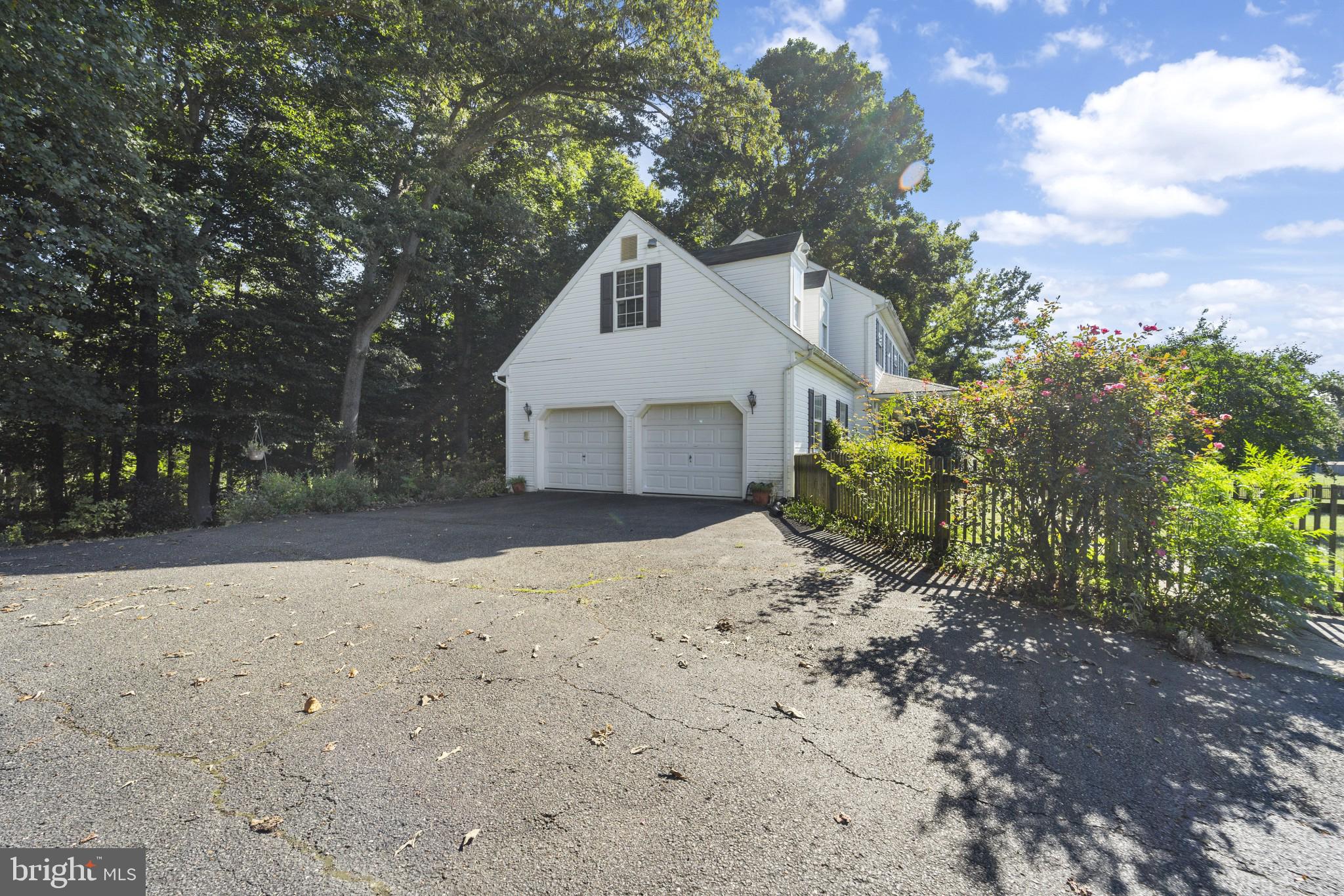 MARLBORO MANOR - Farm