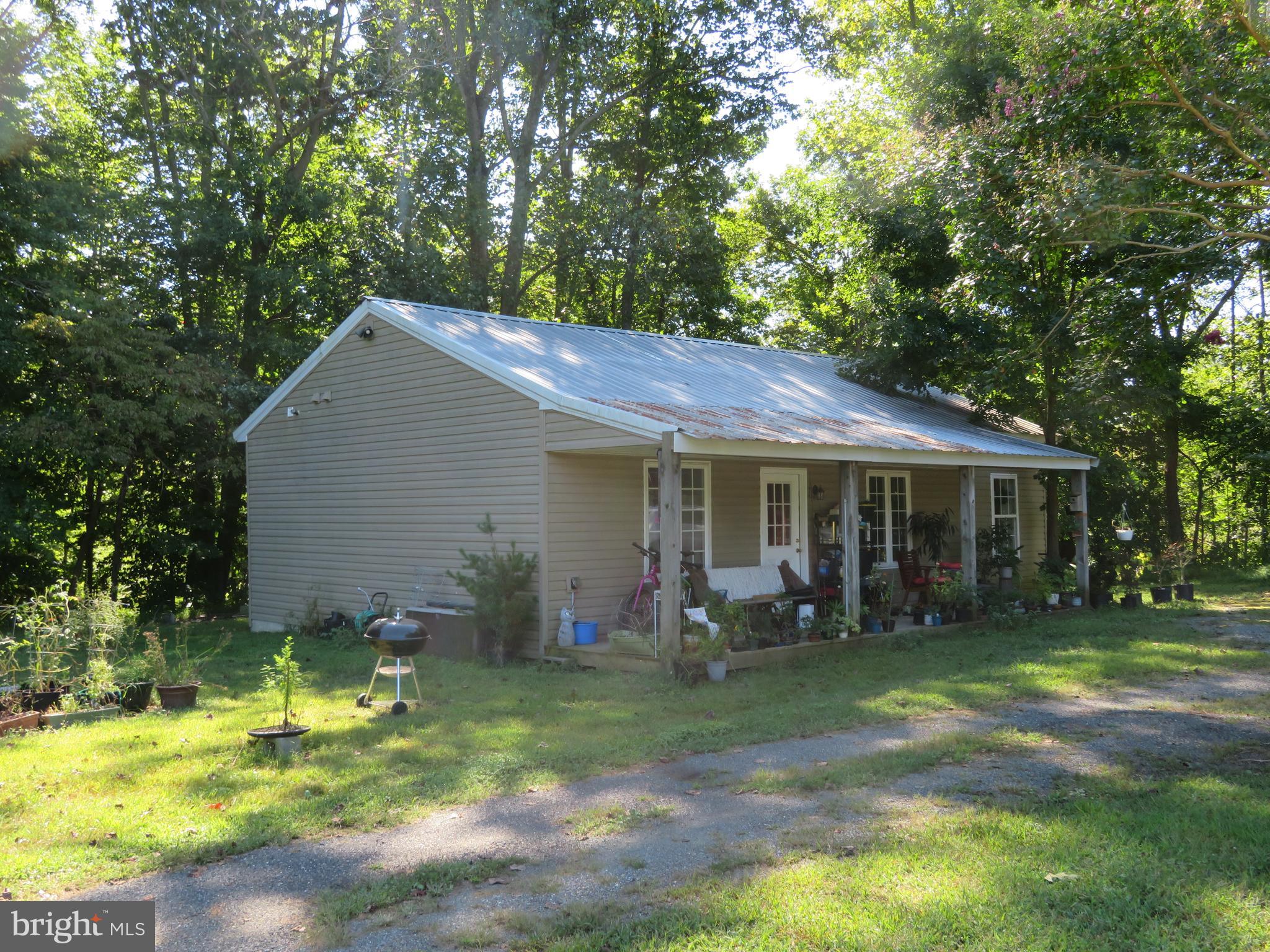 MARLBORO MANOR - Farm