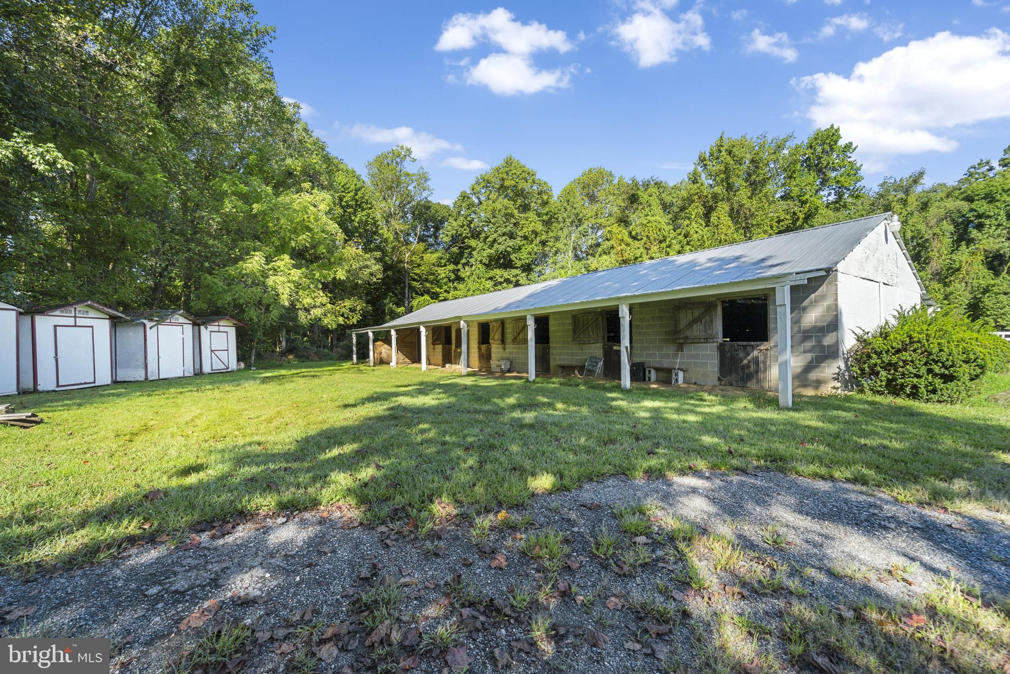 MARLBORO MANOR - Farm