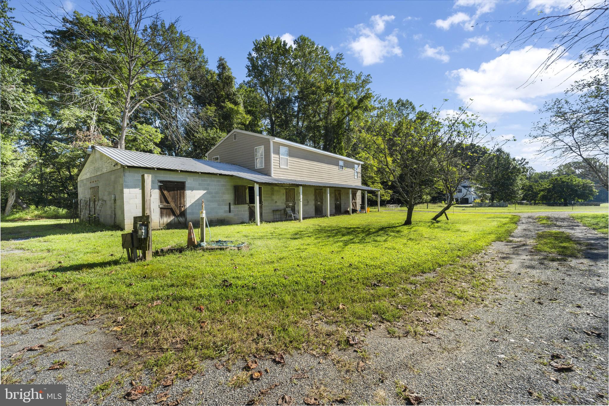 MARLBORO MANOR - Farm