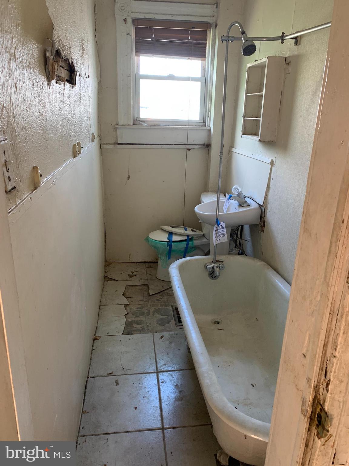 WEST BALTIMORE - Residential