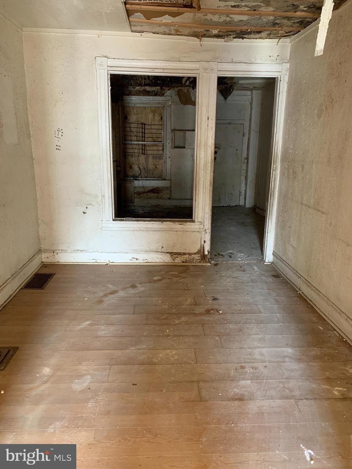 WEST BALTIMORE - Residential