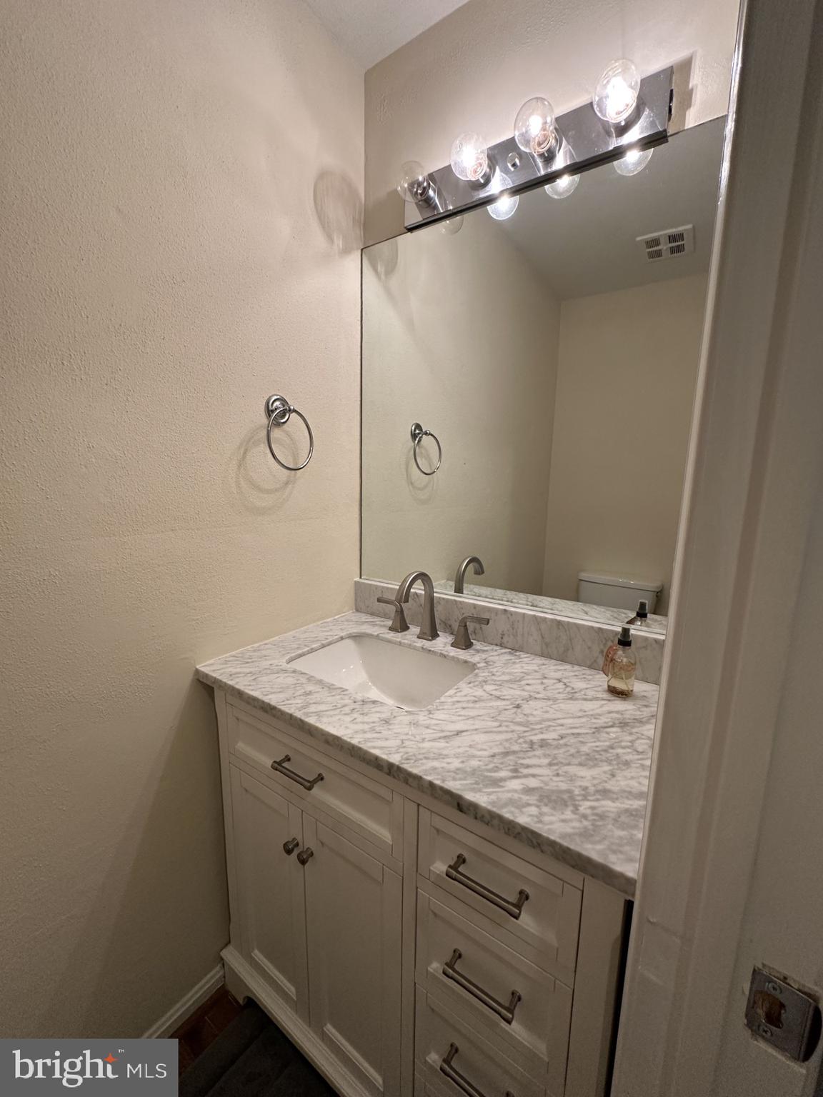 QUAIL VALLEY - Residential Lease