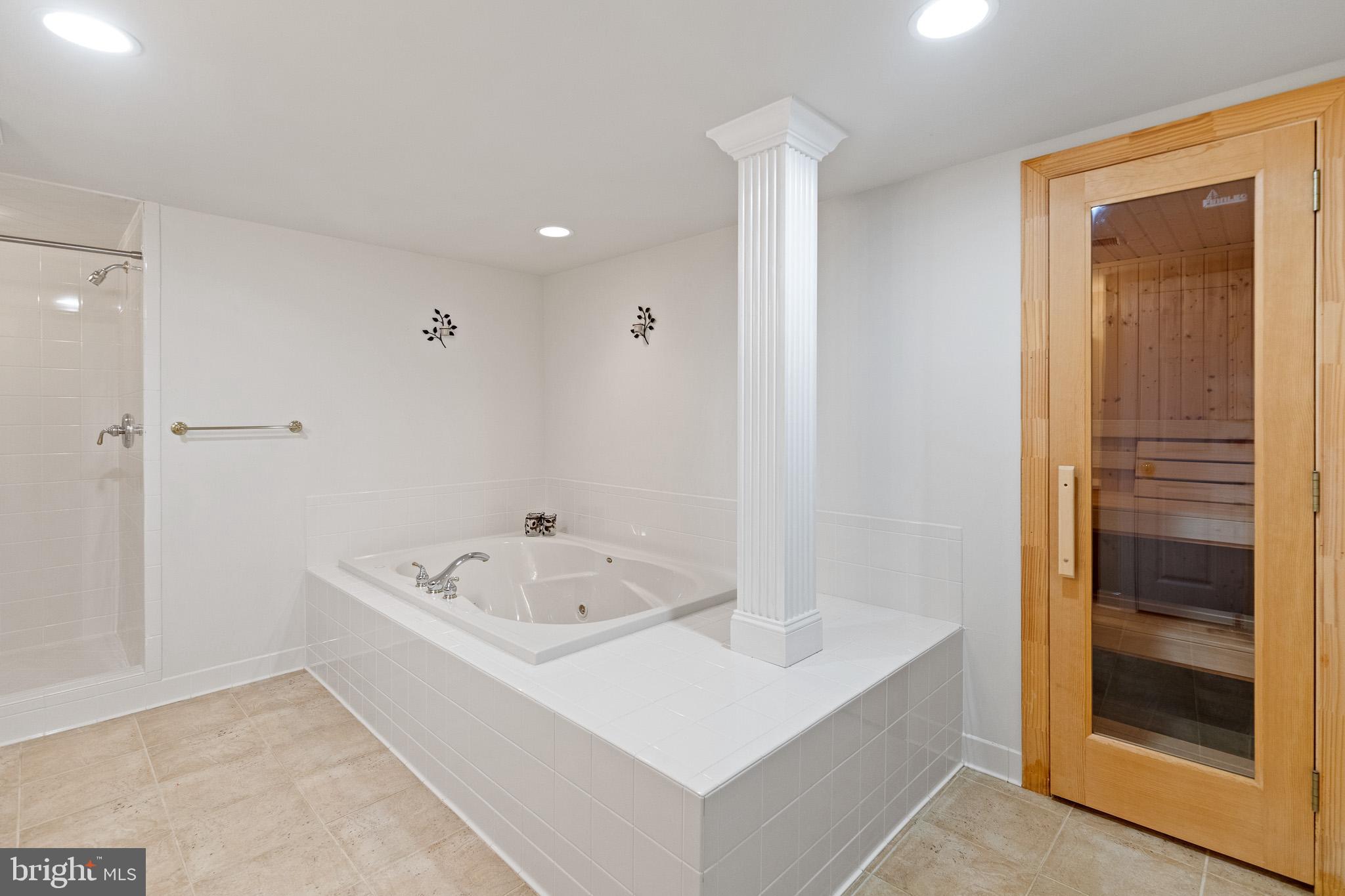 STONECREST - Residential