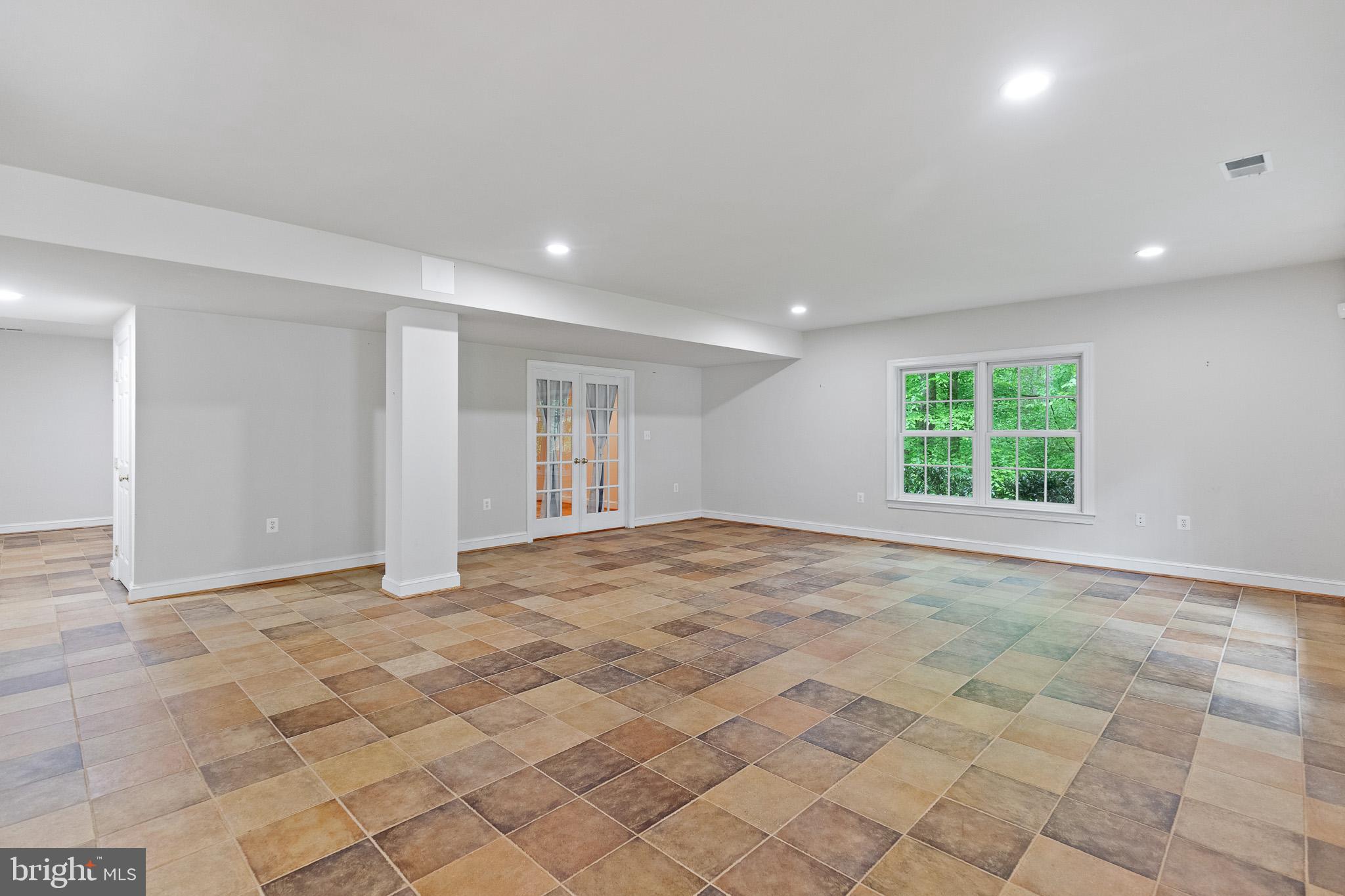 STONECREST - Residential