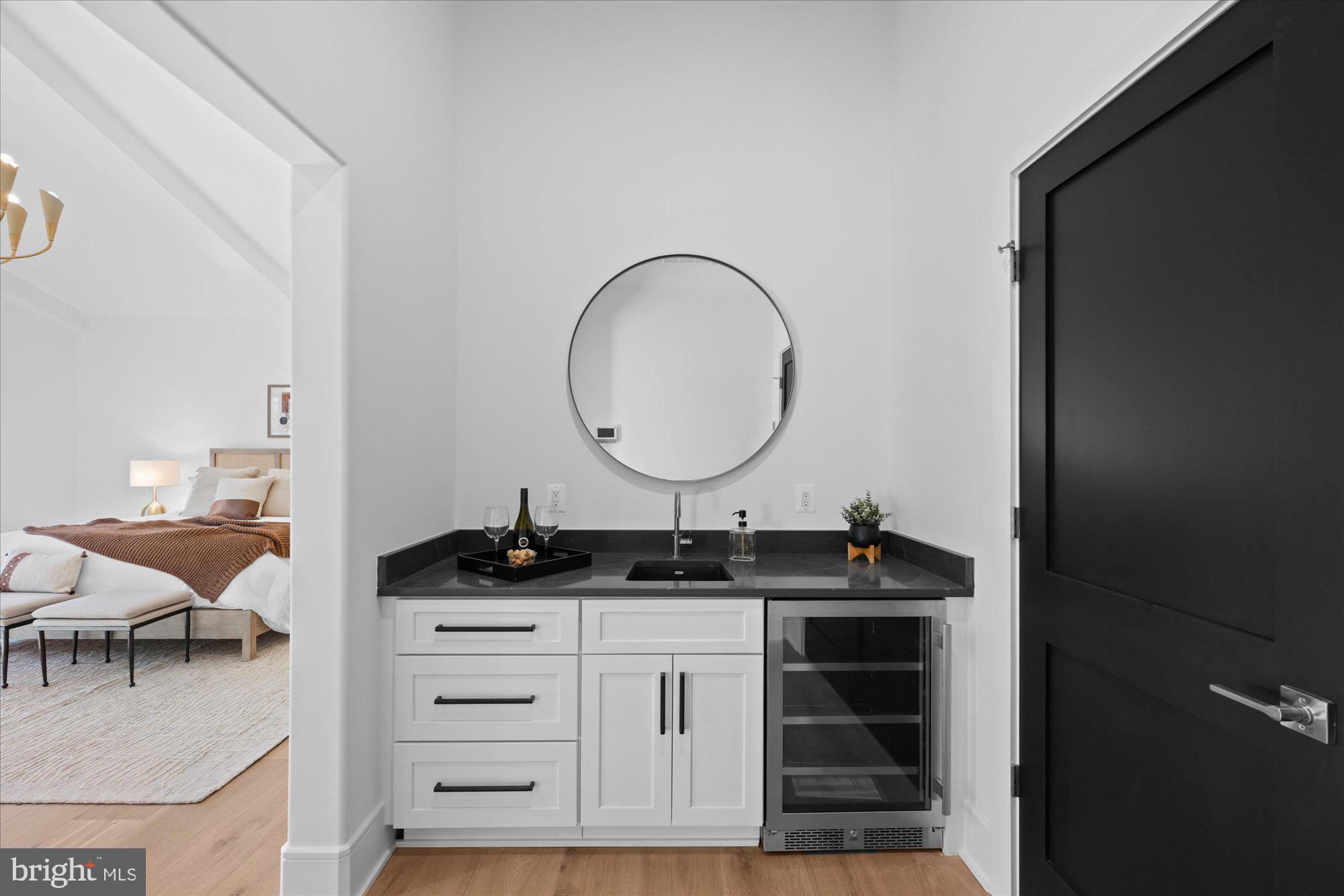 MURMURING PINES - Residential