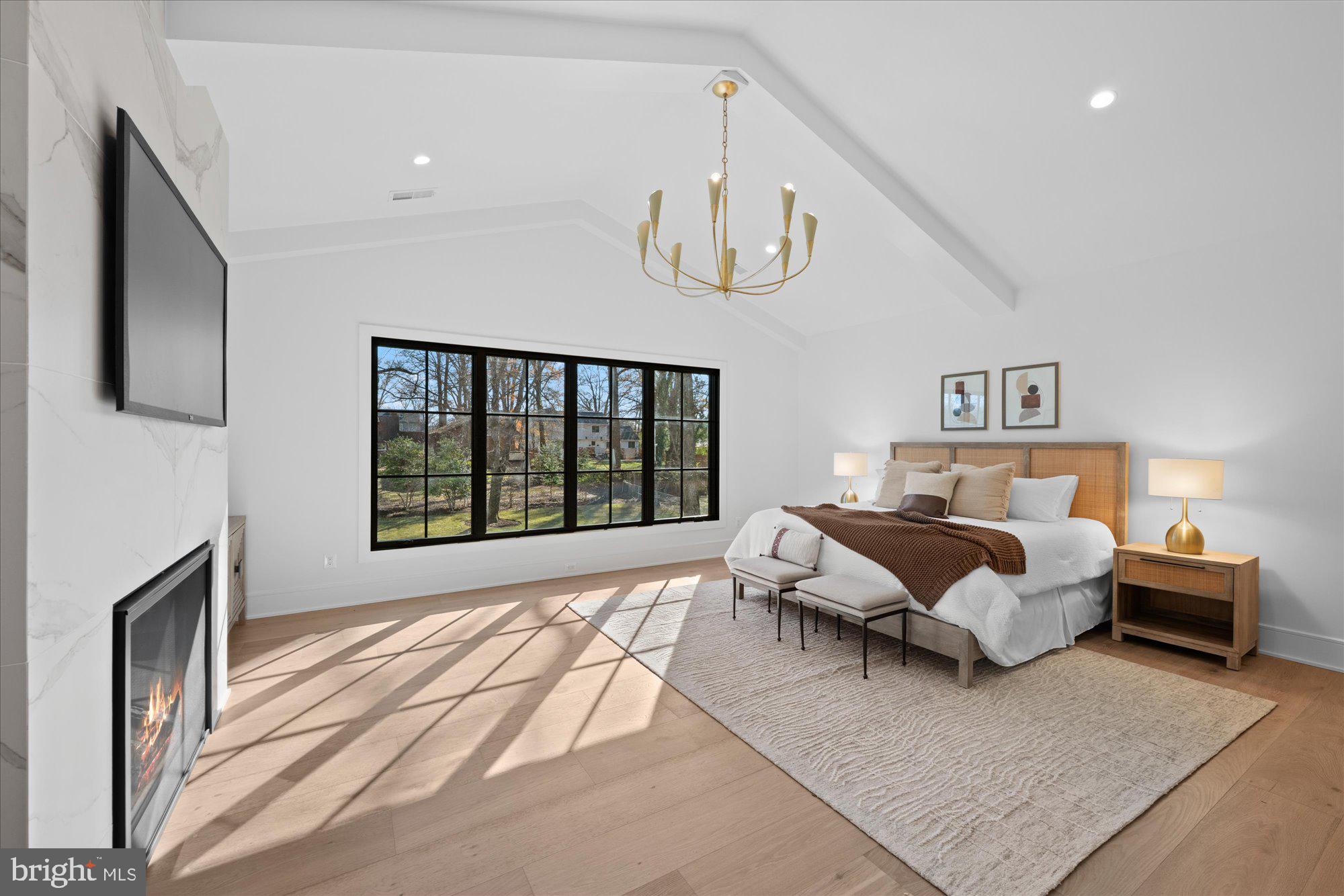 MURMURING PINES - Residential