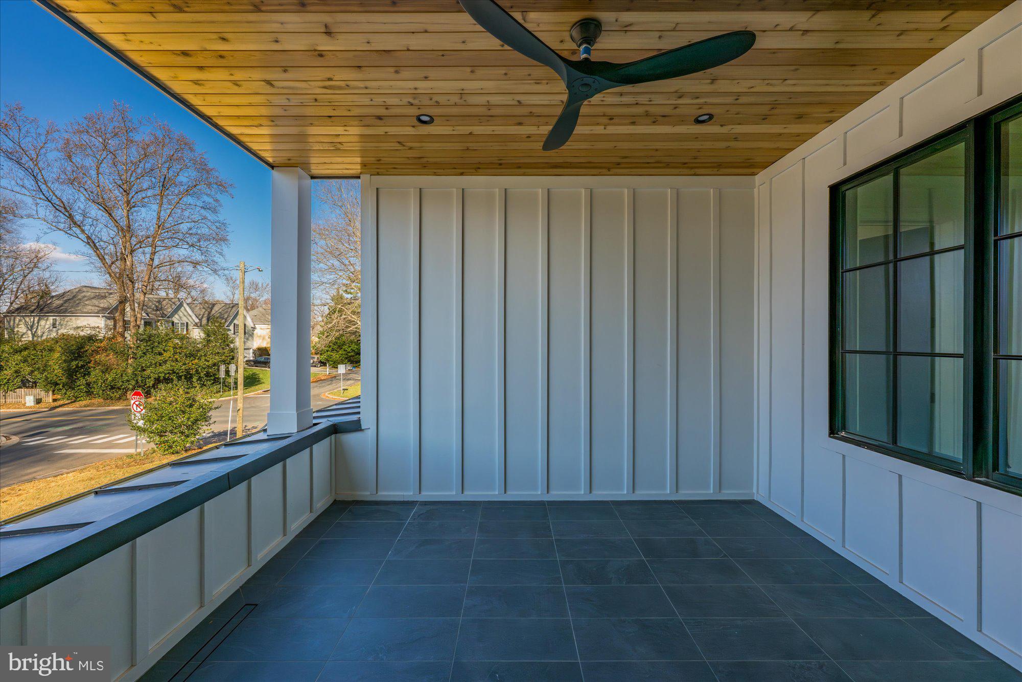 MURMURING PINES - Residential